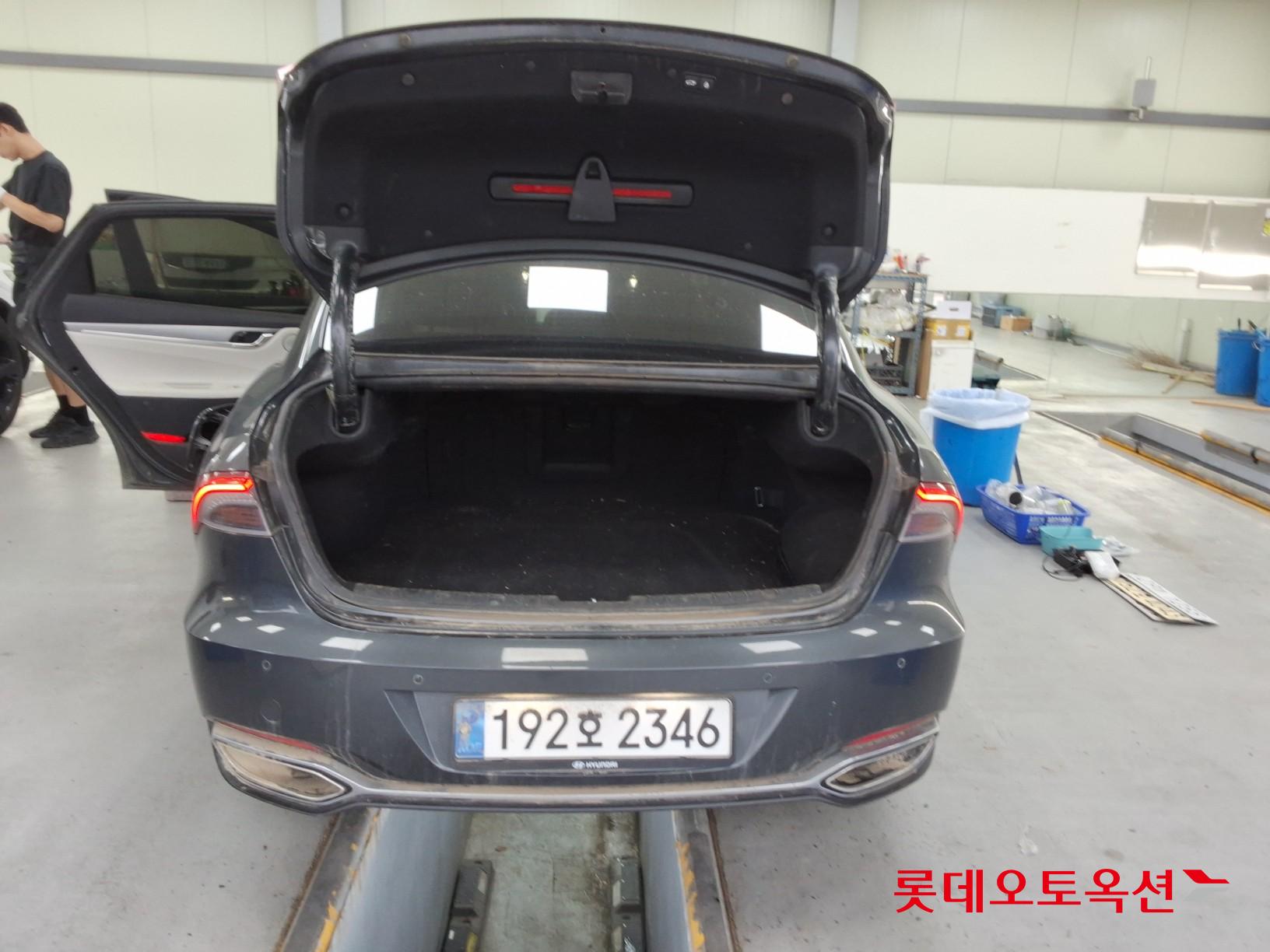 2022 - hyundai grandeur