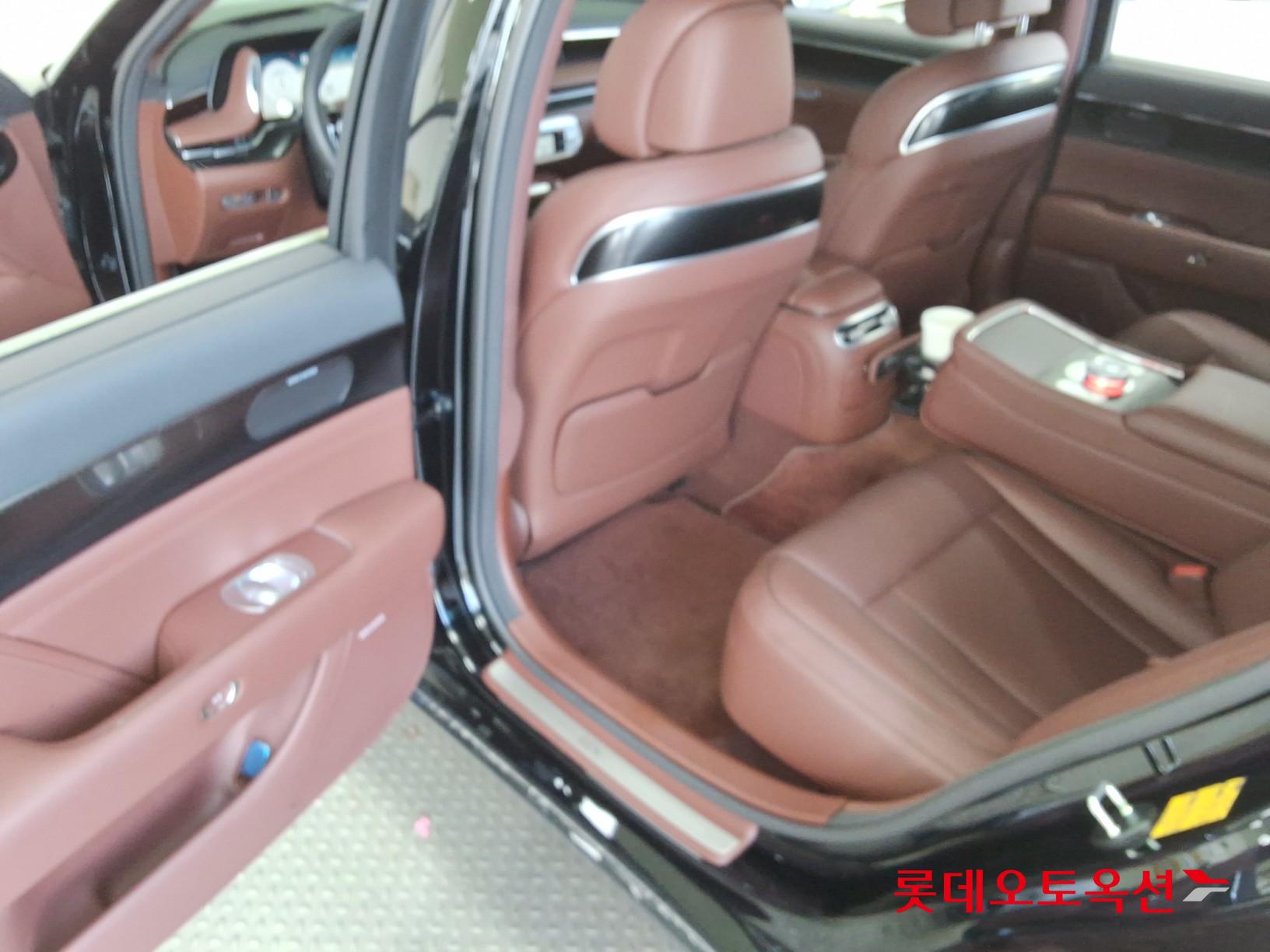 제네시스 G90 - 38