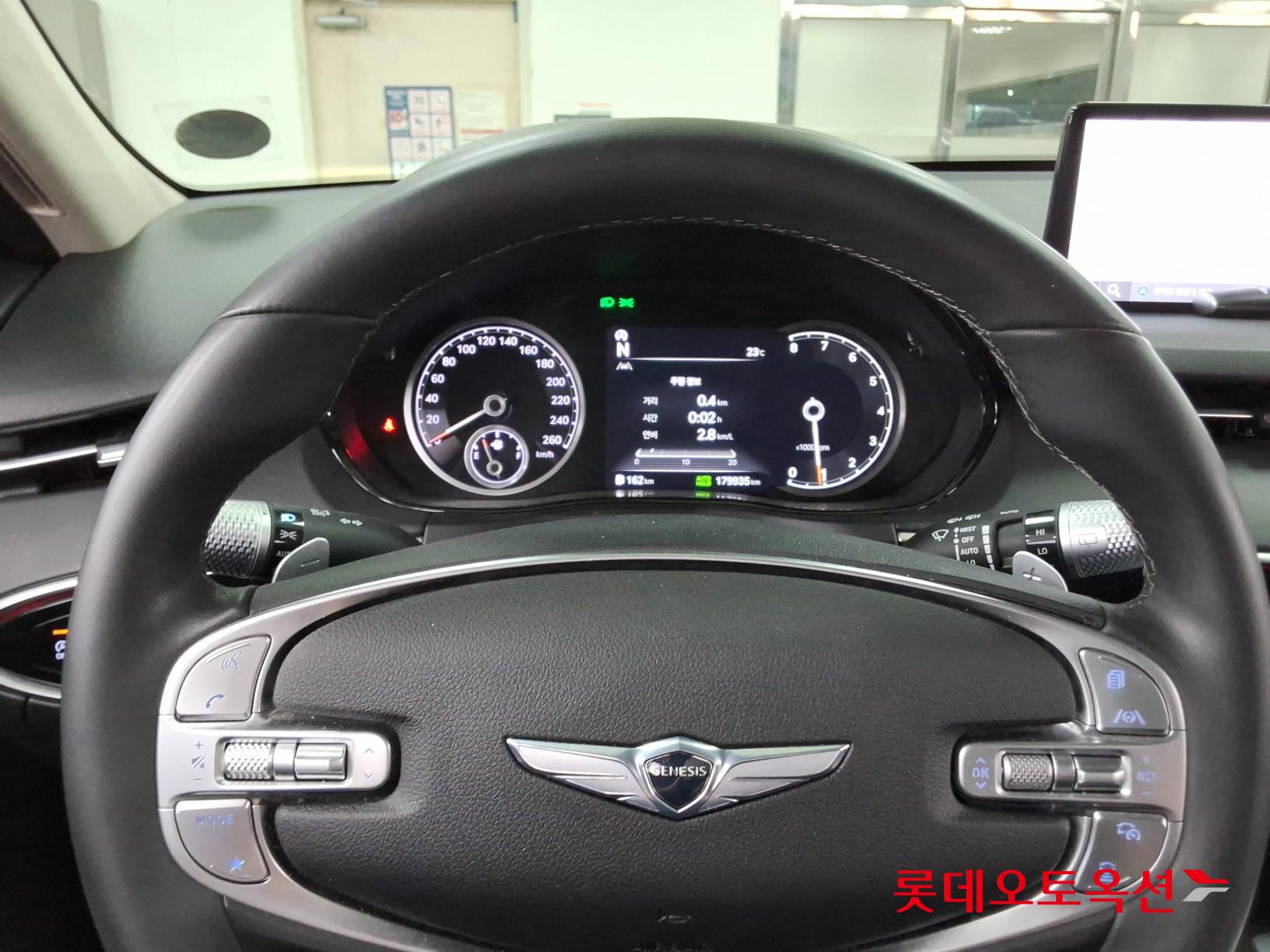 2023 - genesis gv70