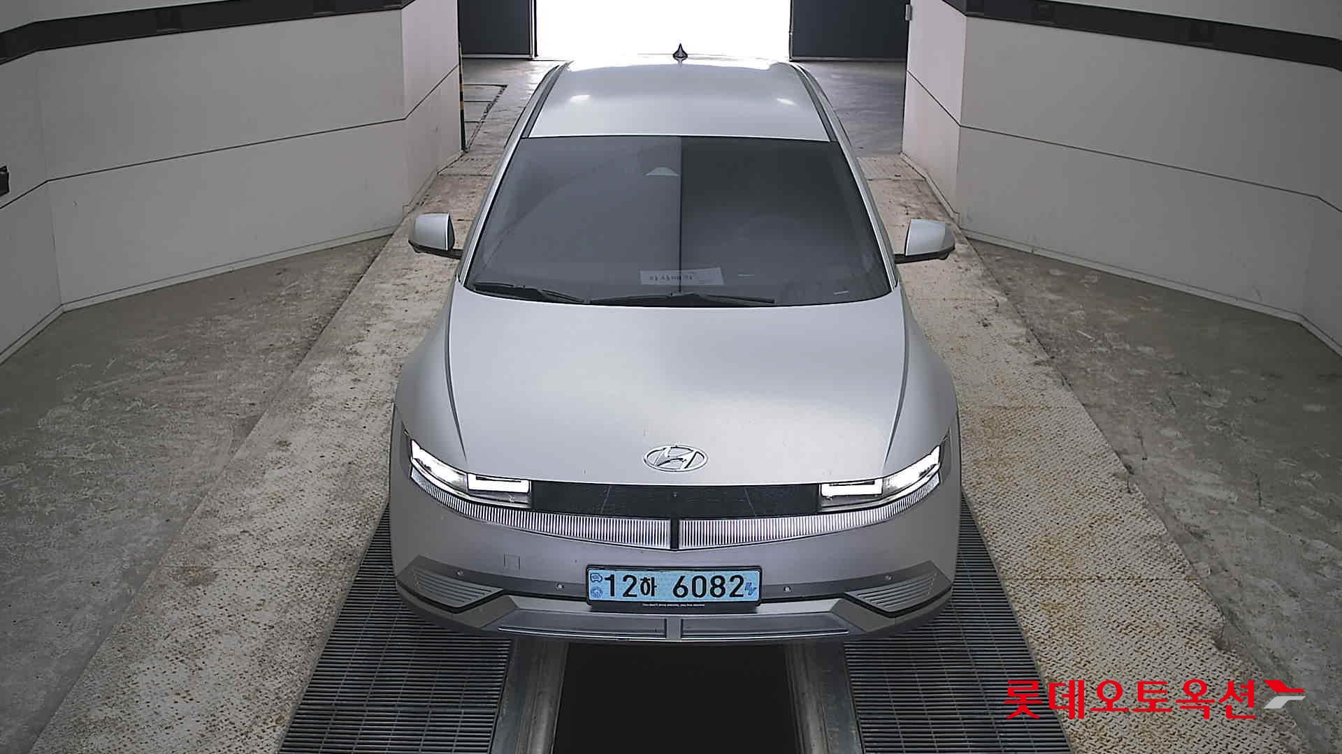 Hyundai Ioniq 5 - 1