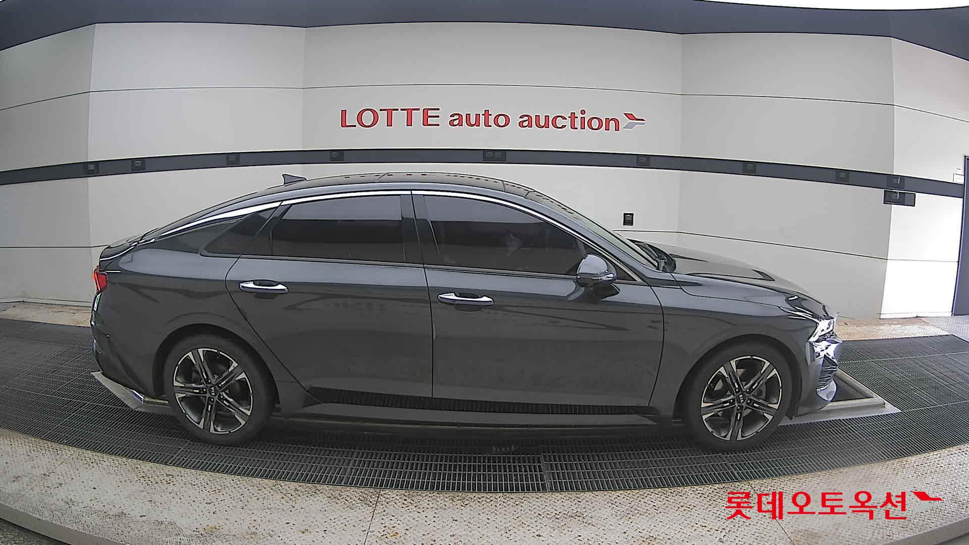 2021 - kia k5