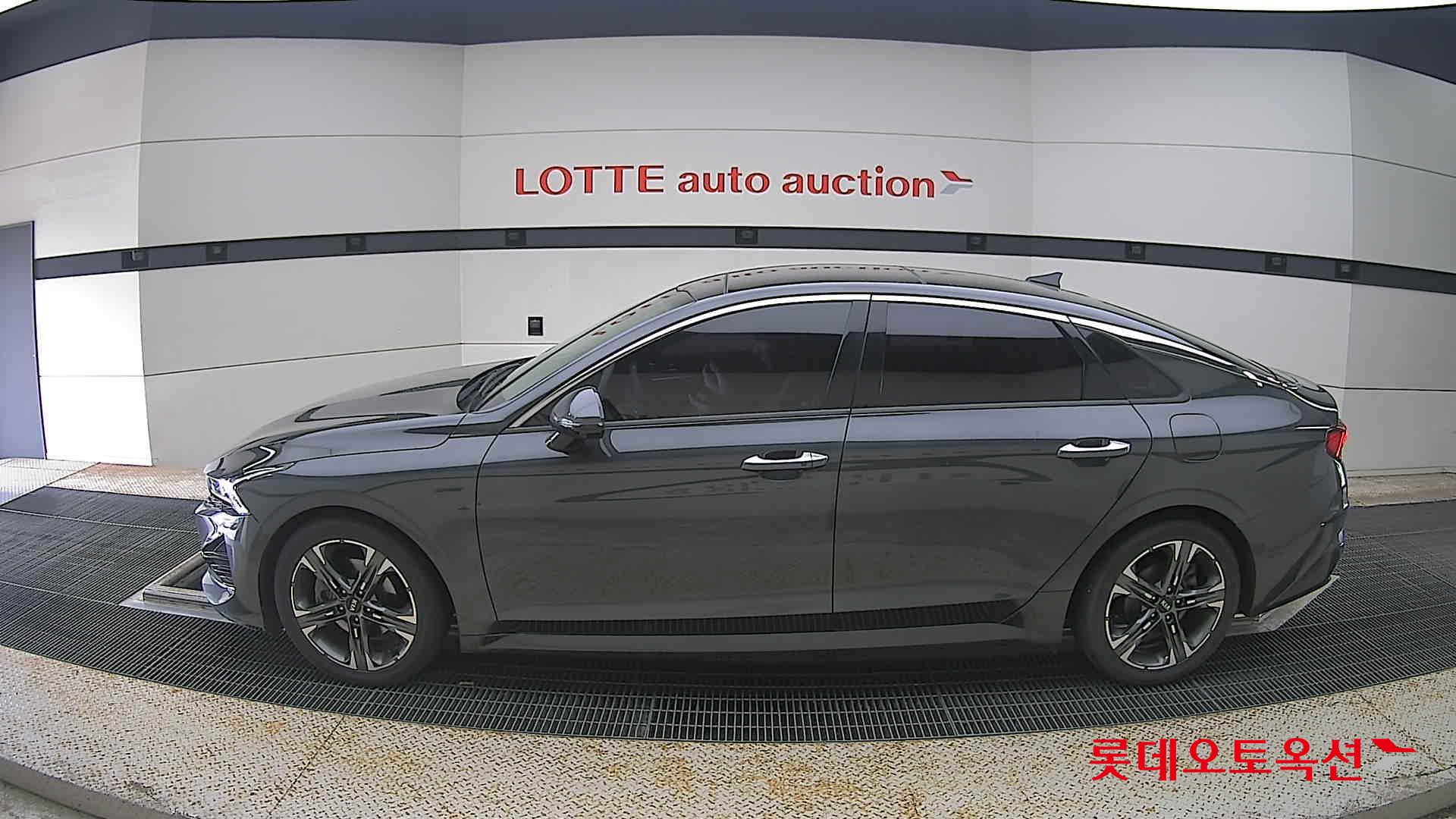 2021 - kia k5
