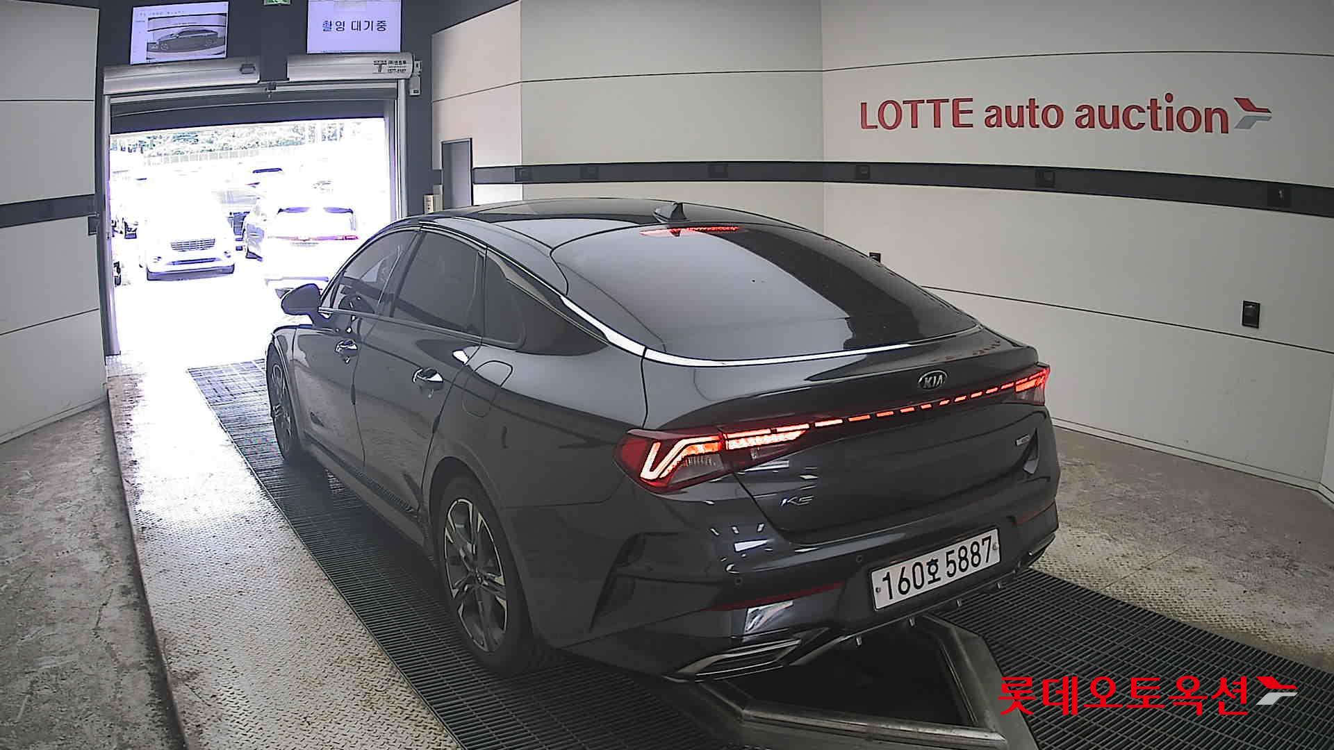 2021 - kia k5