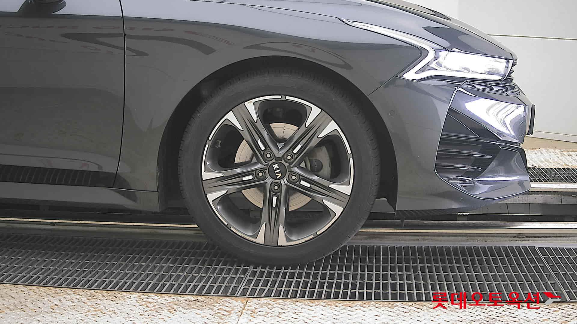 2021 - kia k5