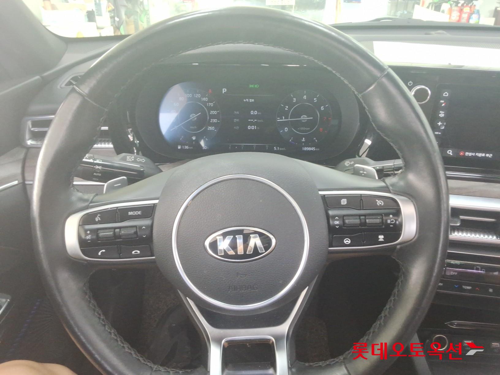 2021 - kia k5