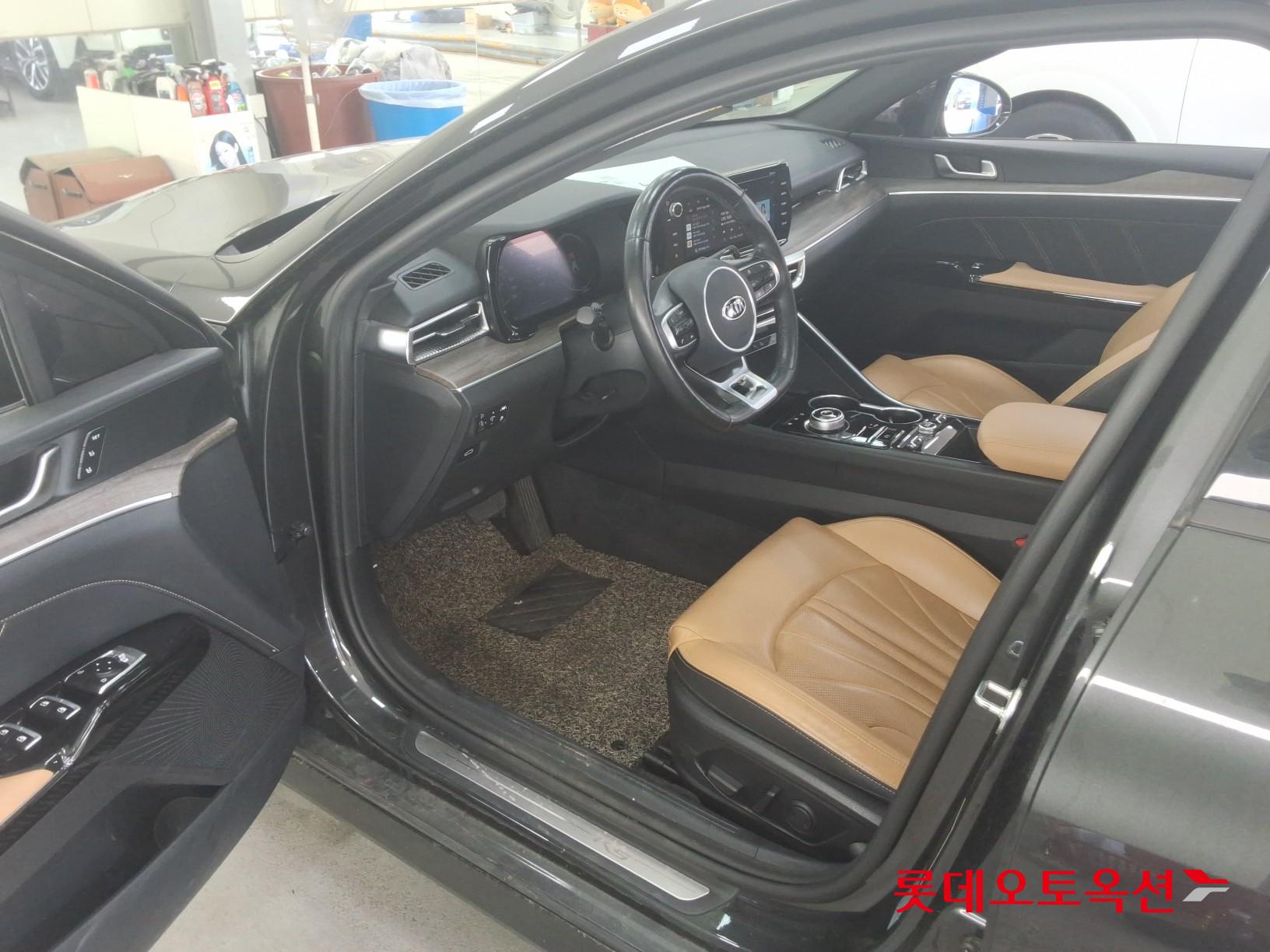 2021 - kia k5