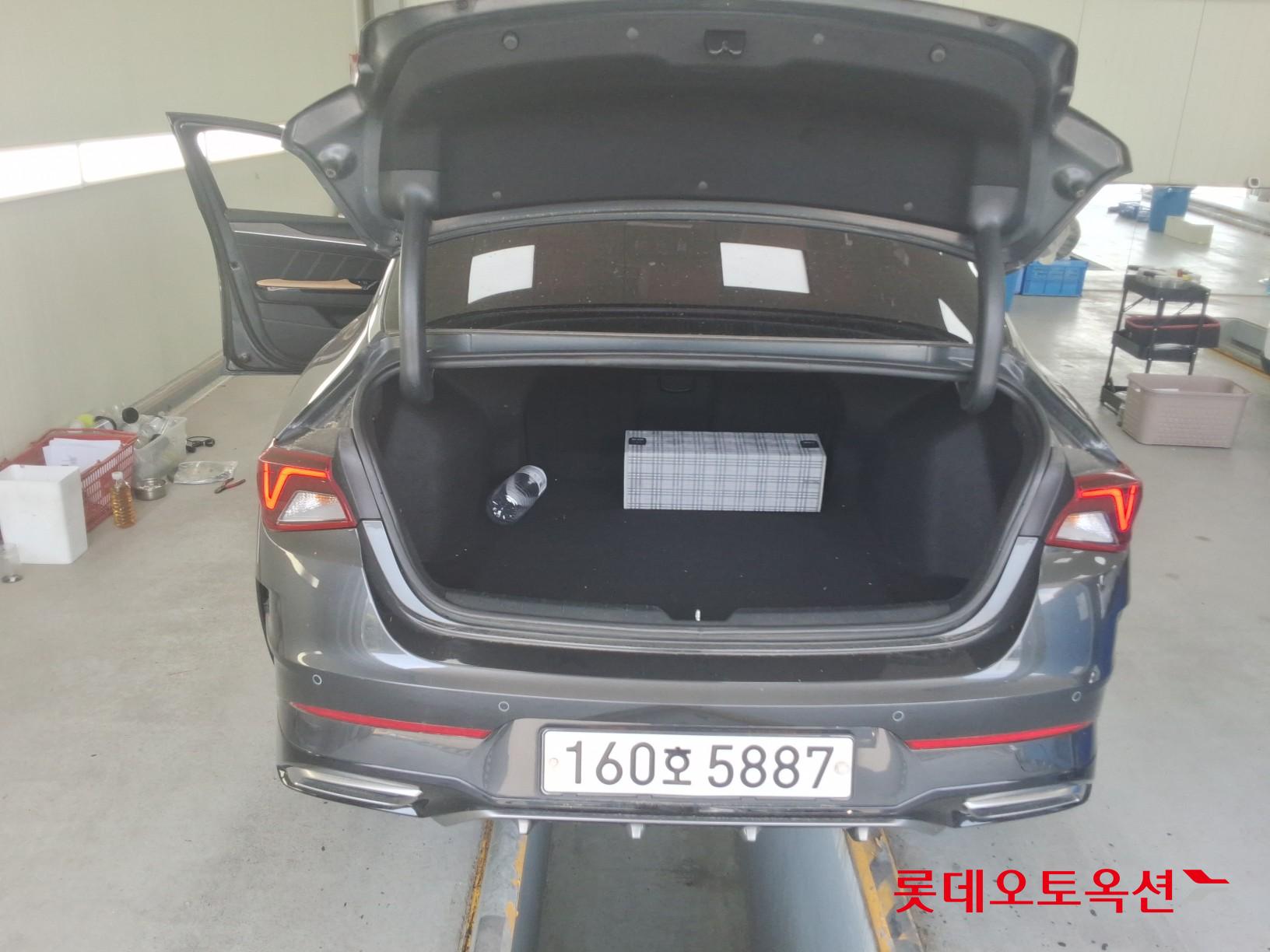 2021 - kia k5
