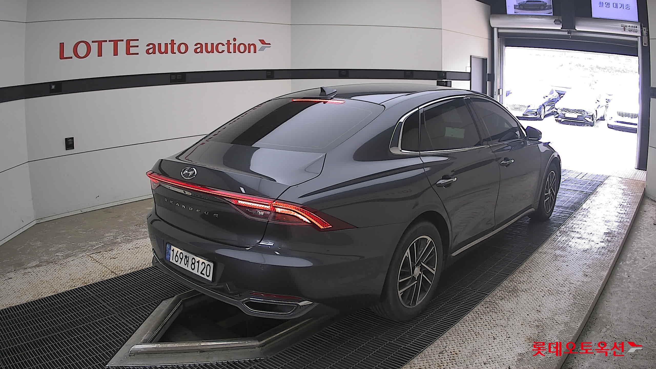 2022 - hyundai grandeur