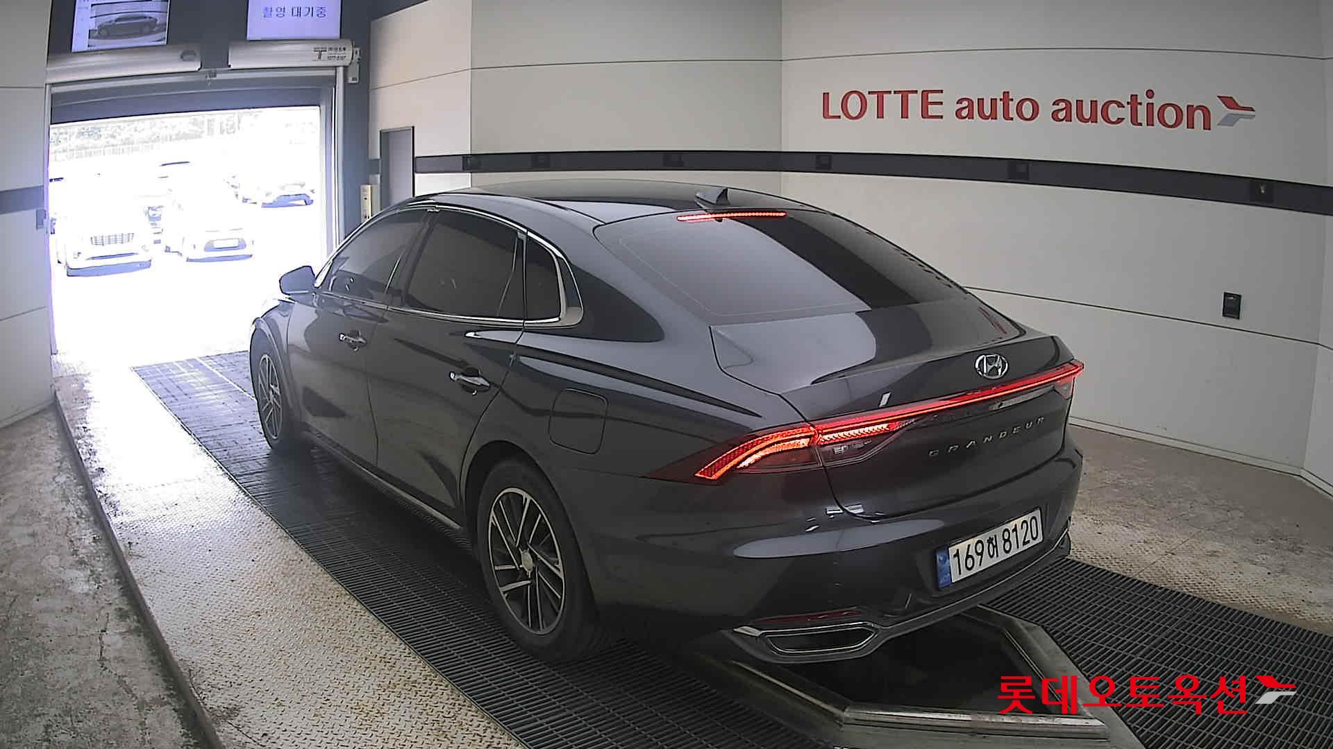 2022 - hyundai grandeur