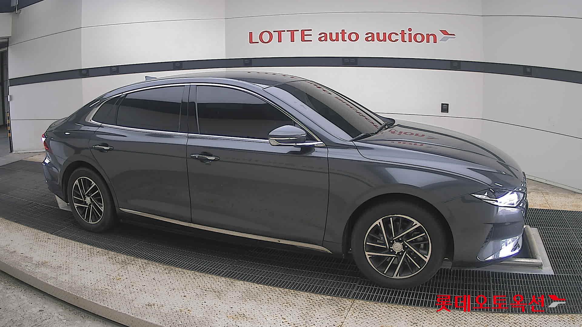 2022 - hyundai grandeur