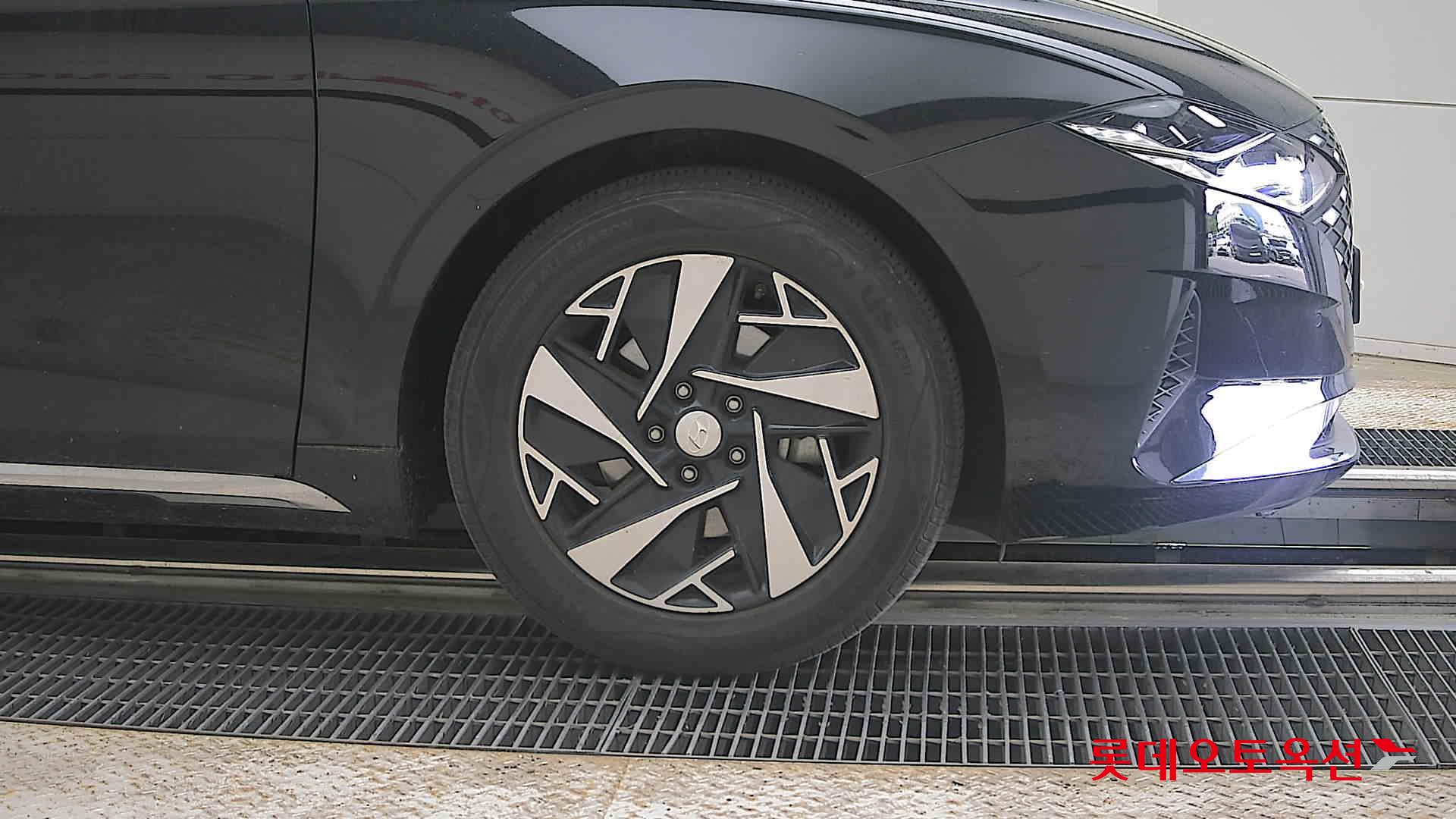 Hyundai Grandeur - 27