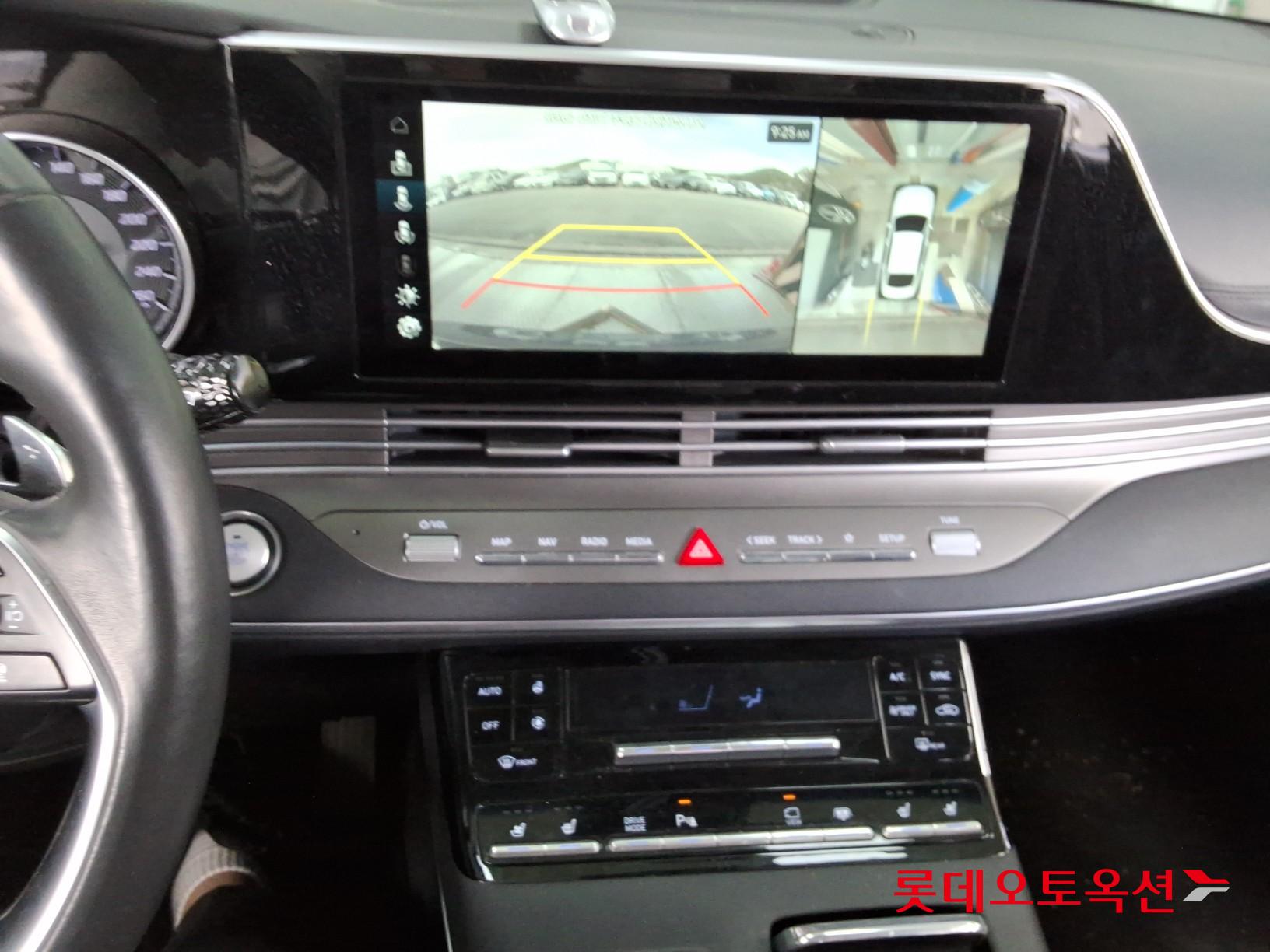 Hyundai Grandeur - 33