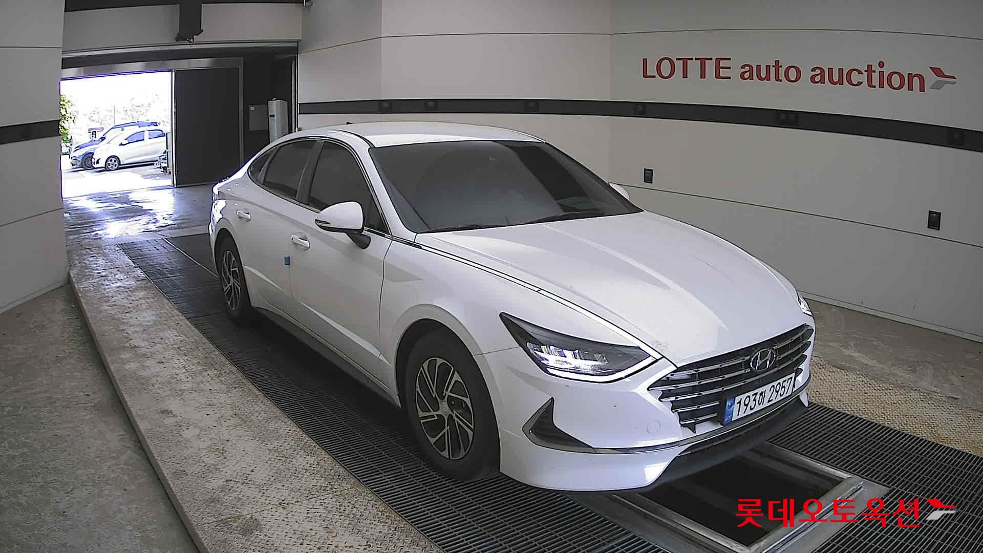Hyundai Sonata 2022 - Image 6