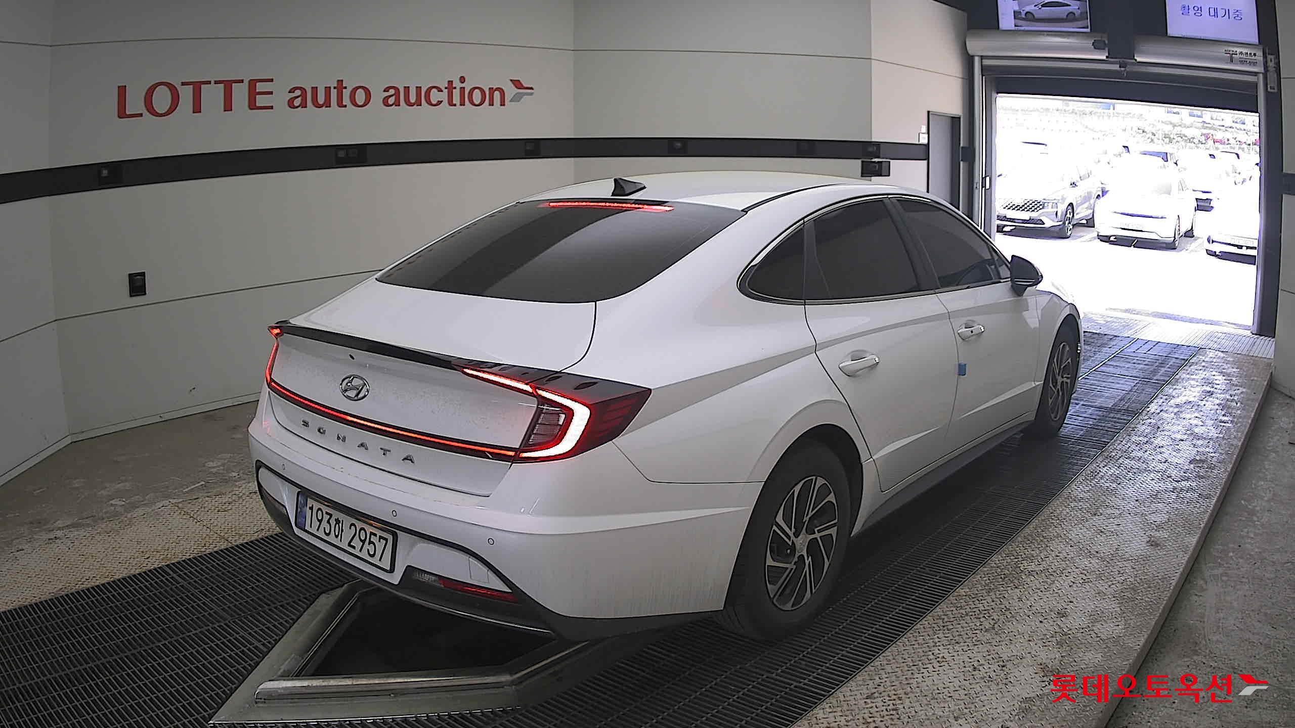 Hyundai Sonata 2022 - Image 5