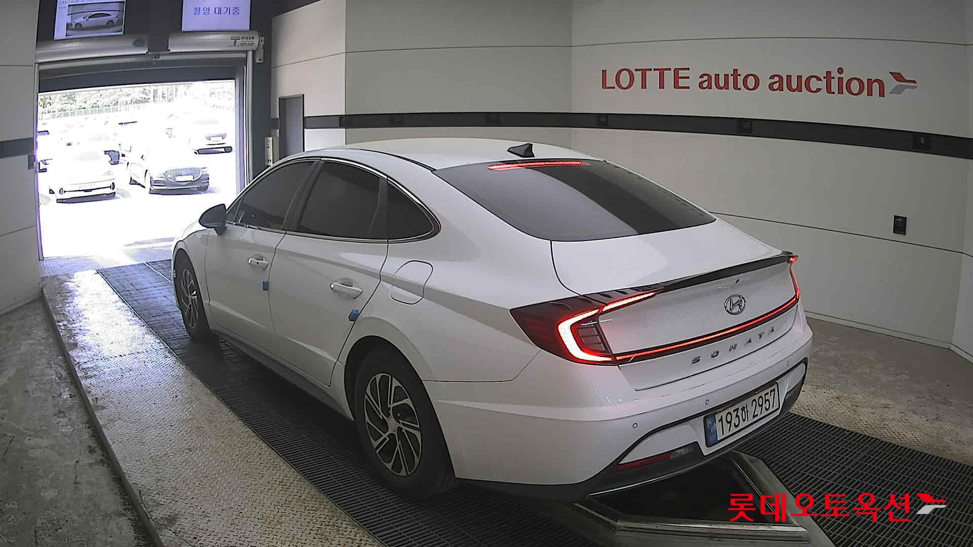 Hyundai Sonata 2022 - Image 4