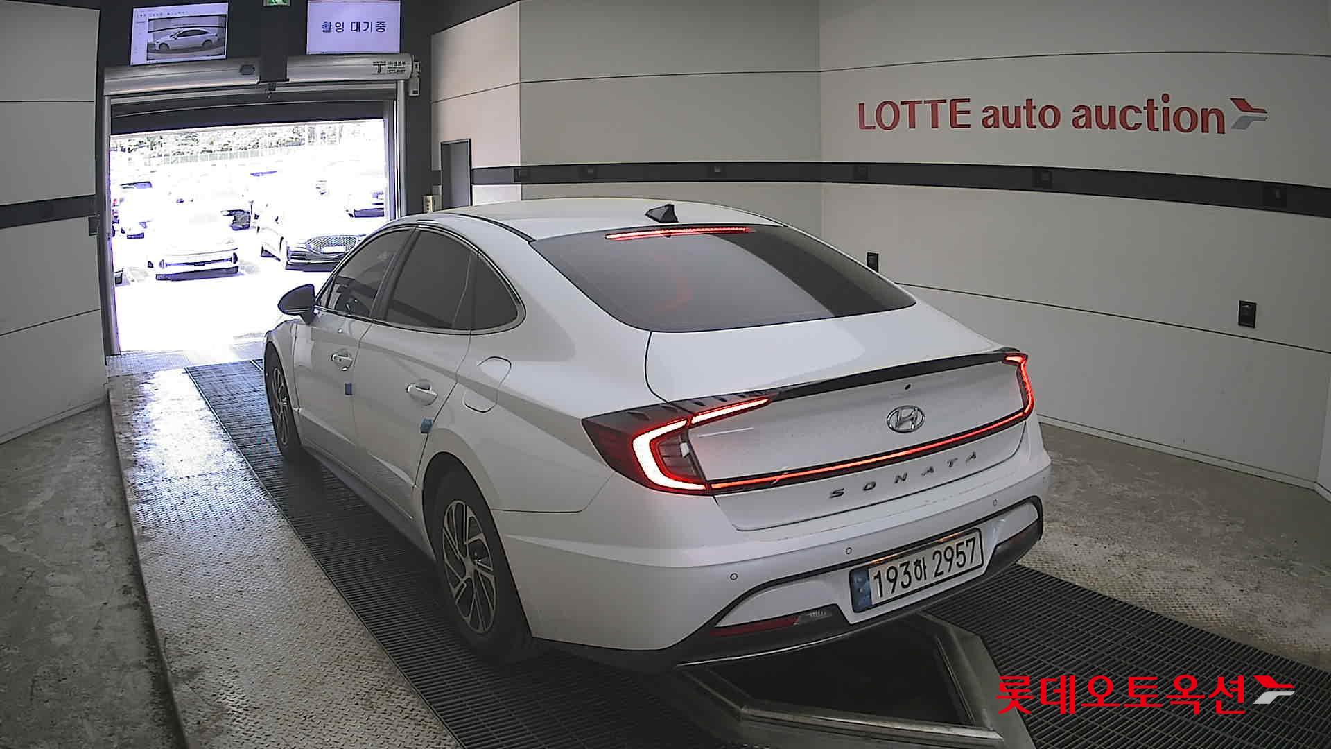 Hyundai Sonata 2022 - Image 16