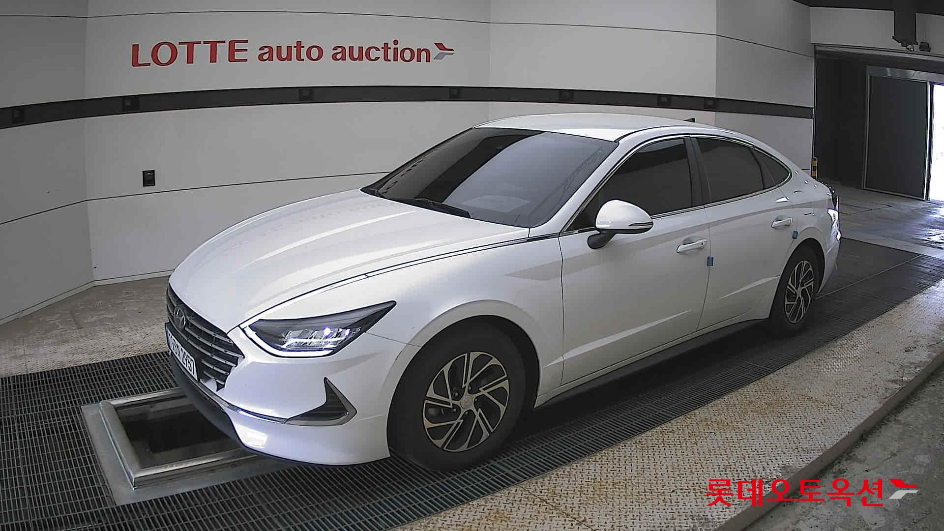 Hyundai Sonata 2022 - Image 11