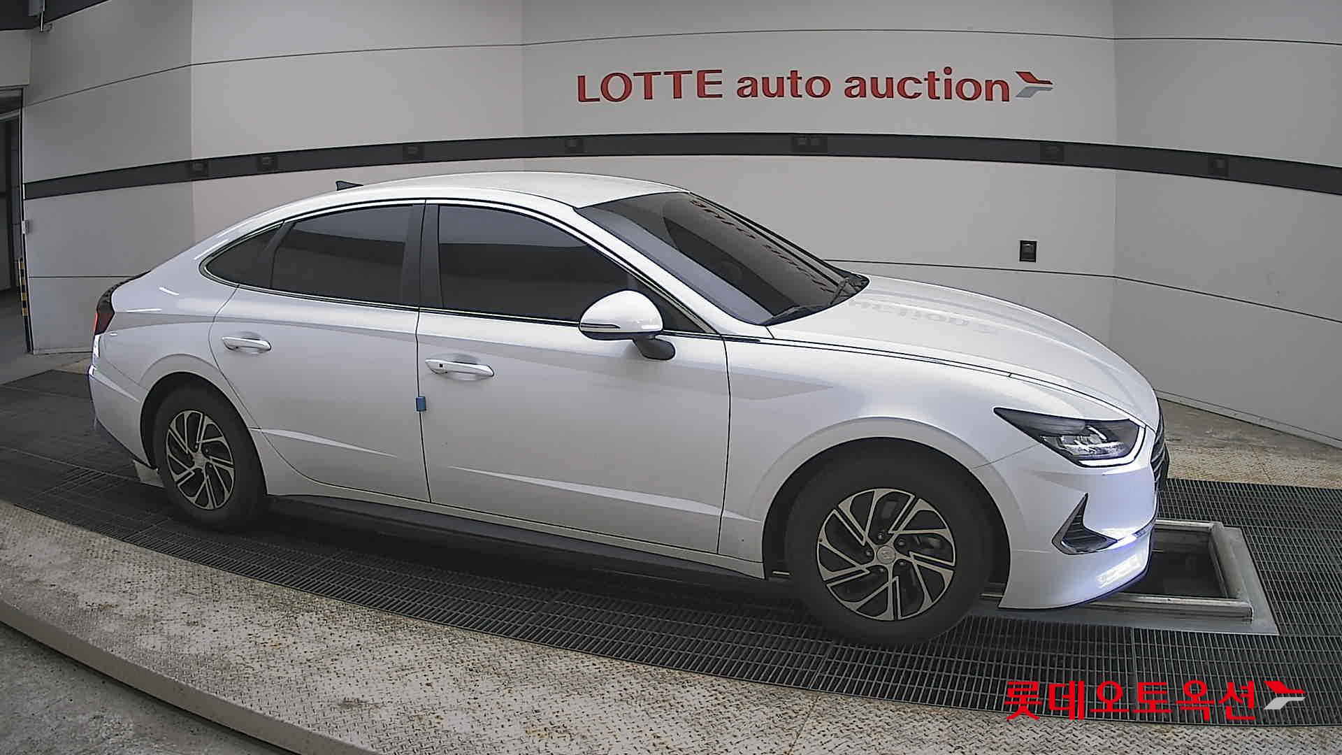 Hyundai Sonata 2022 - Image 22