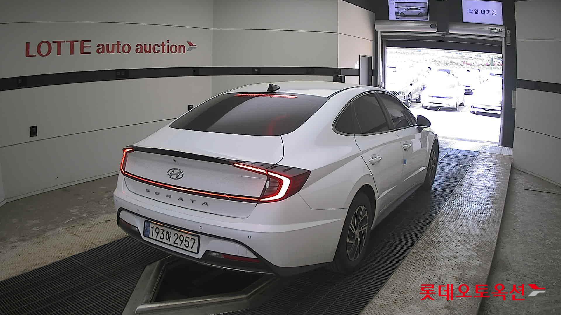 Hyundai Sonata 2022 - Image 18