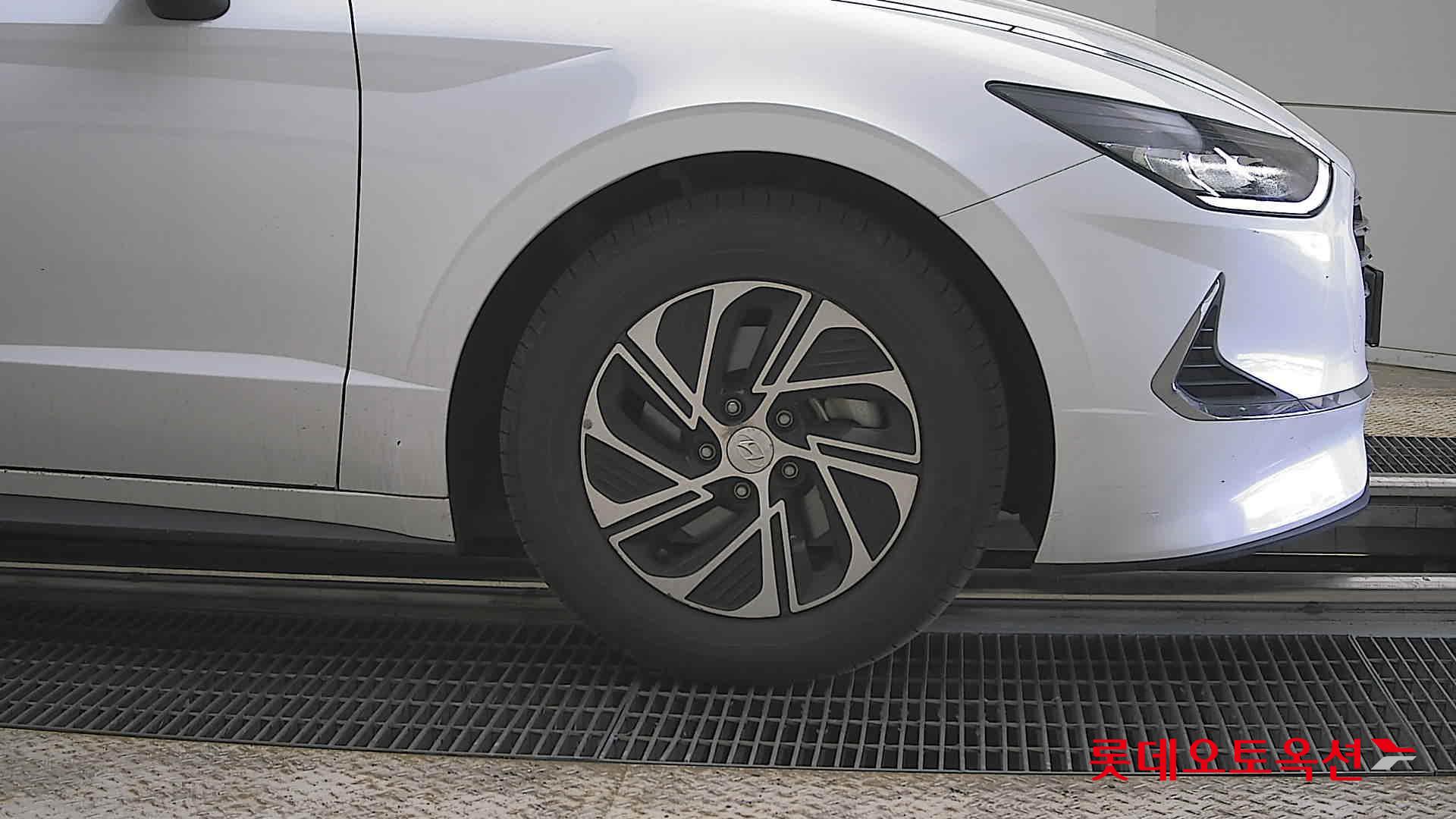 Hyundai Sonata 2022 - Image 27