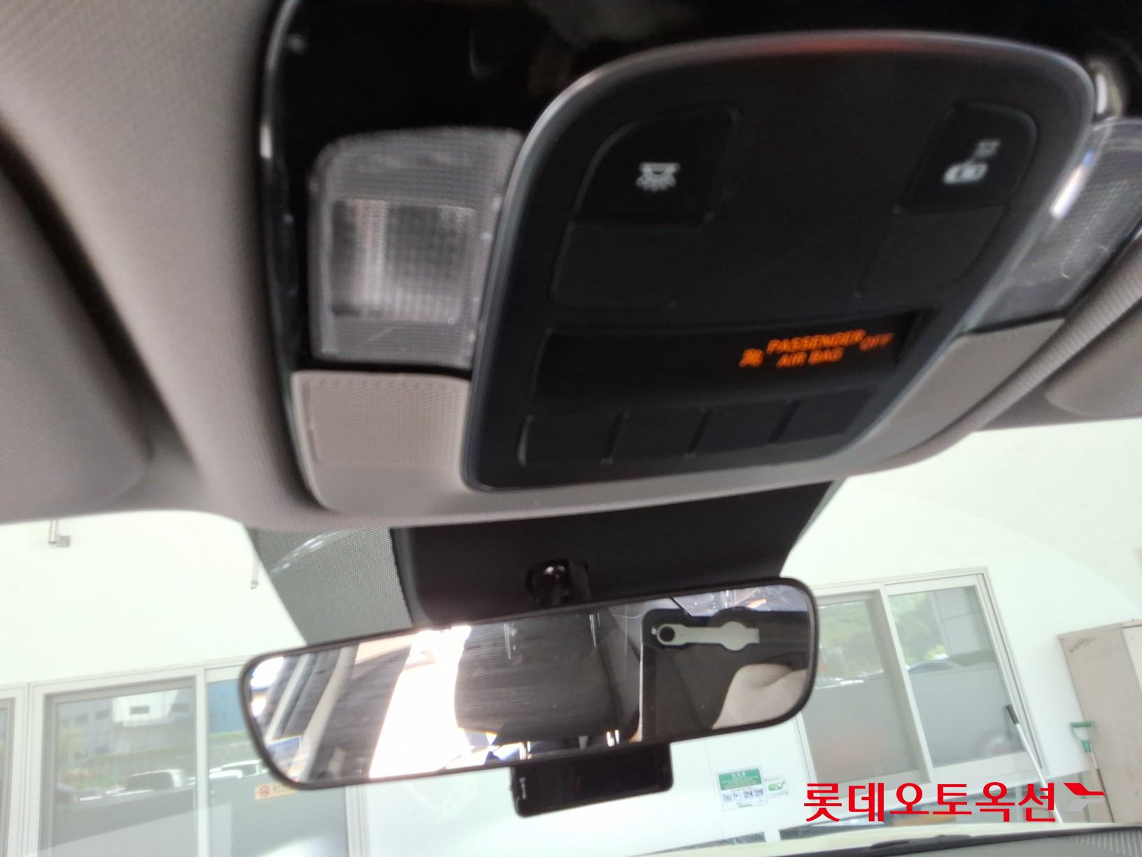 Hyundai Sonata 2022 - Image 35
