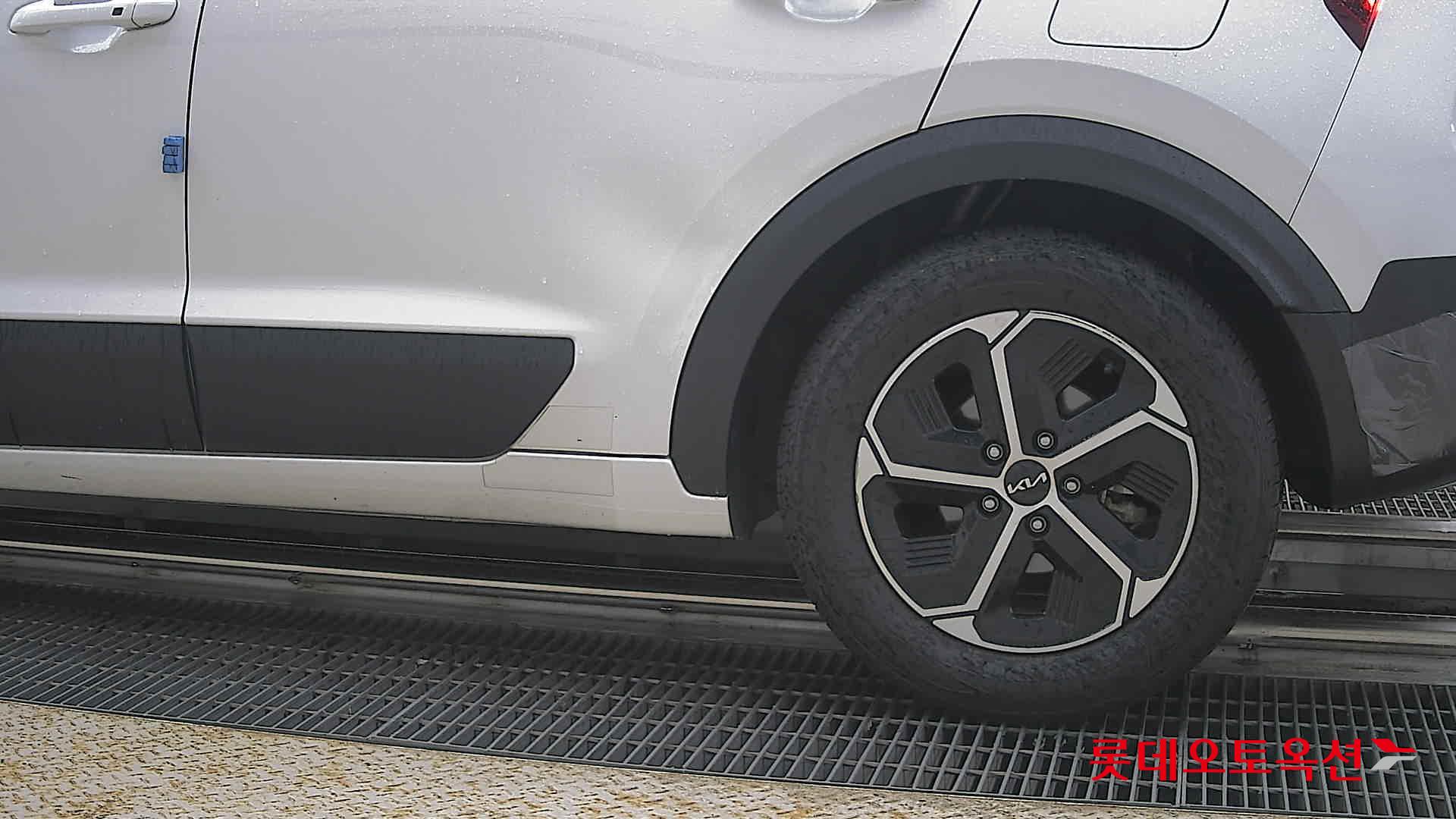 Kia Niro - 26