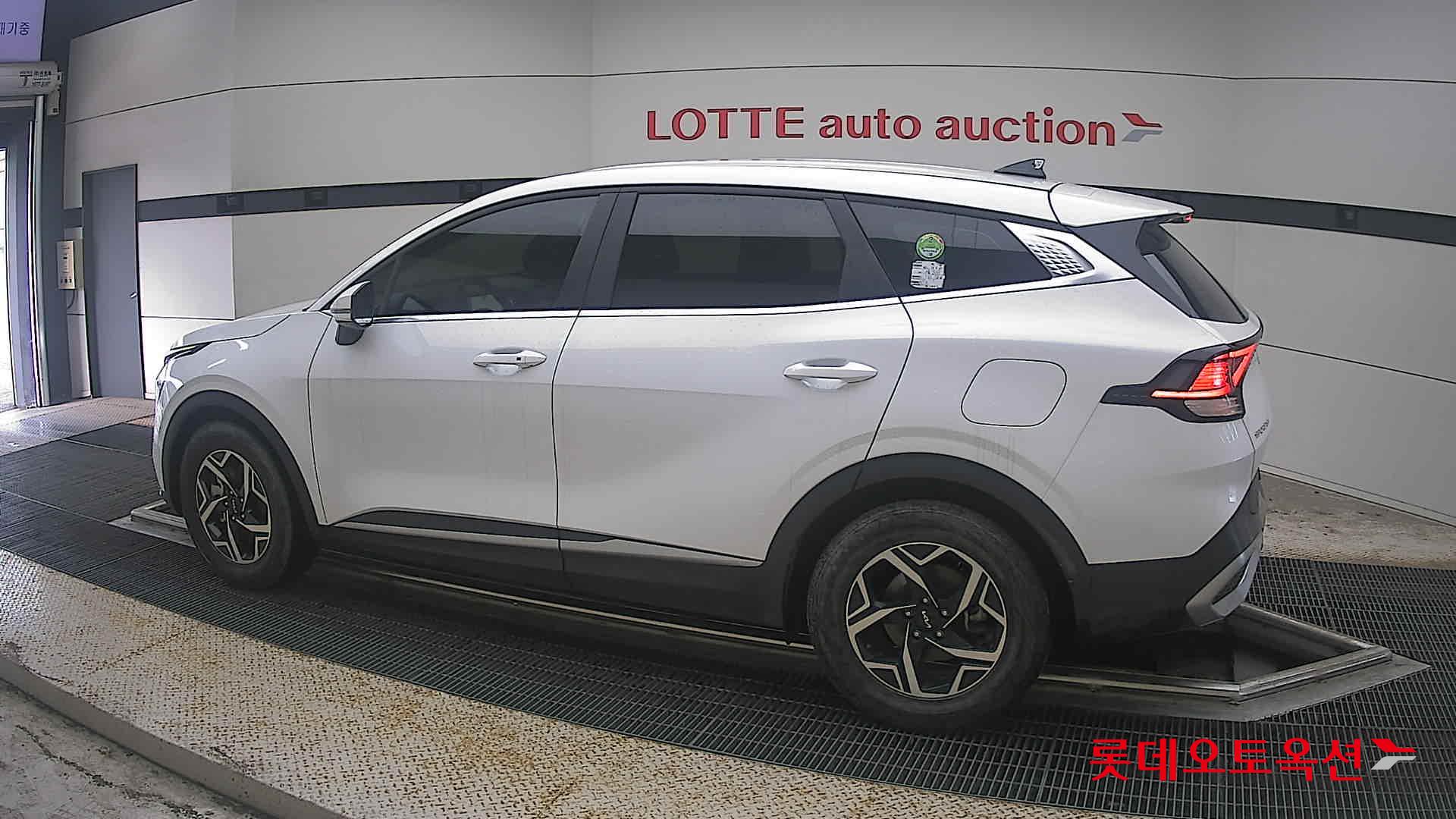 2024 - kia sportage