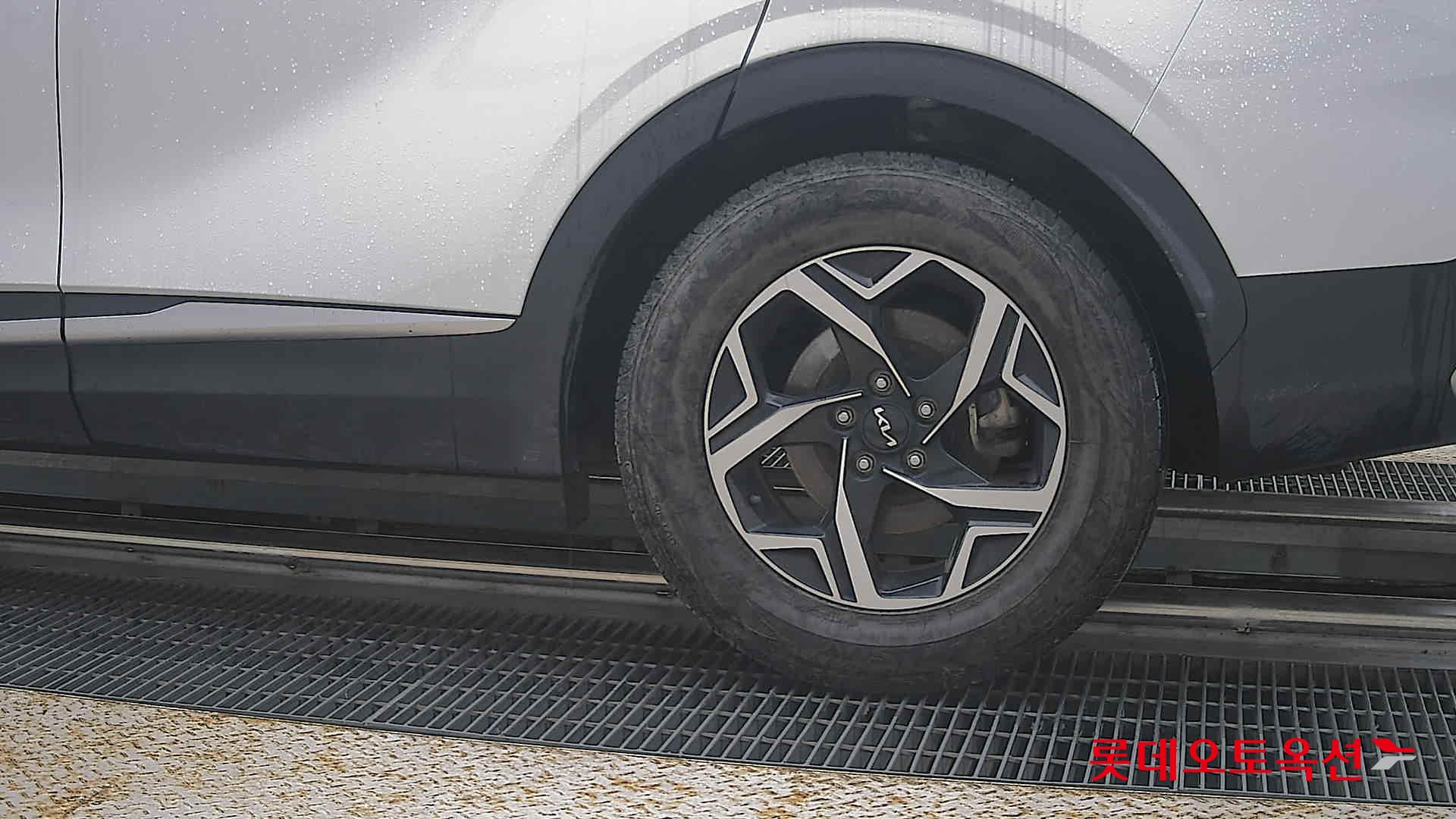 2024 - kia sportage