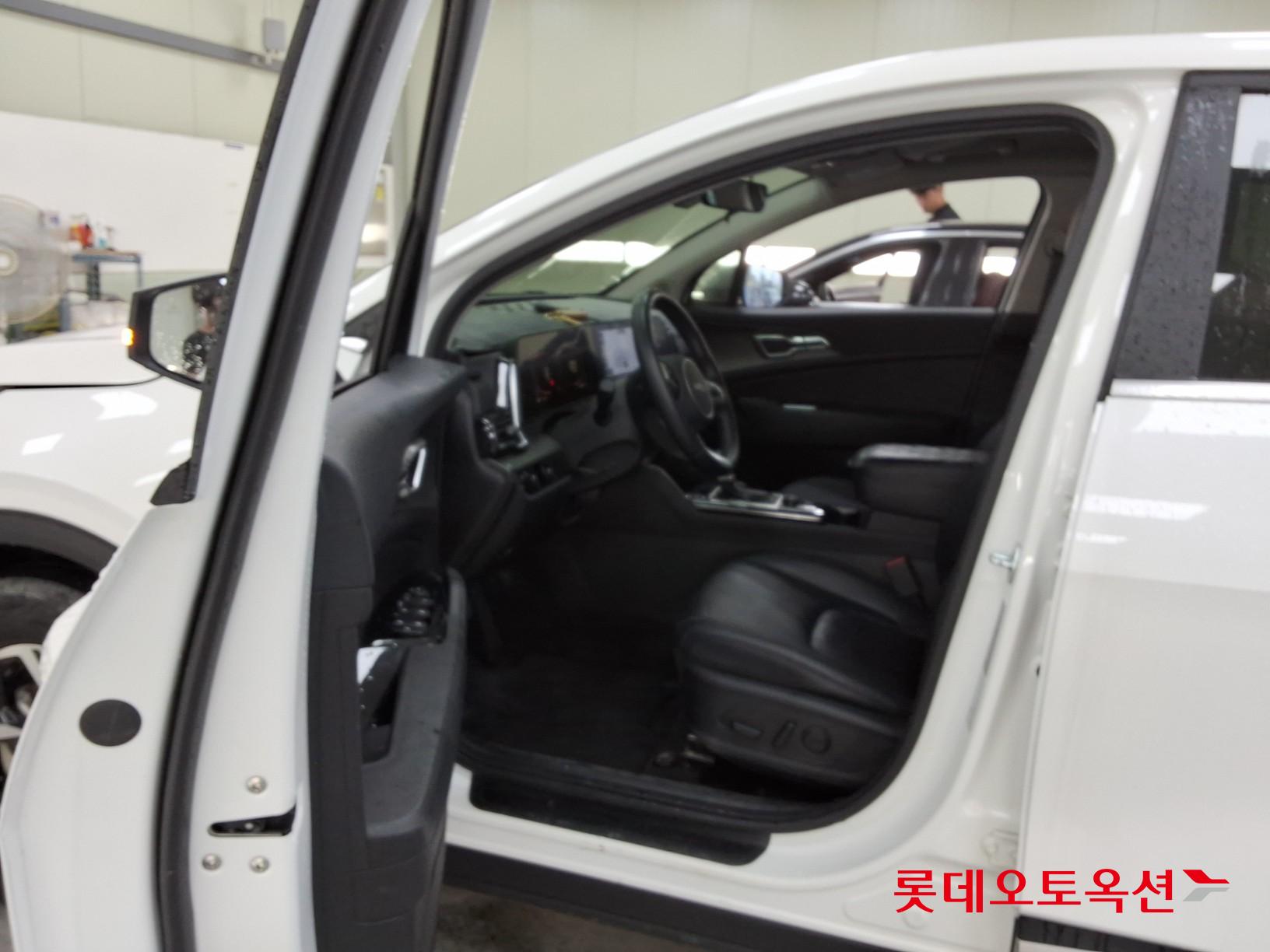 2024 - kia sportage