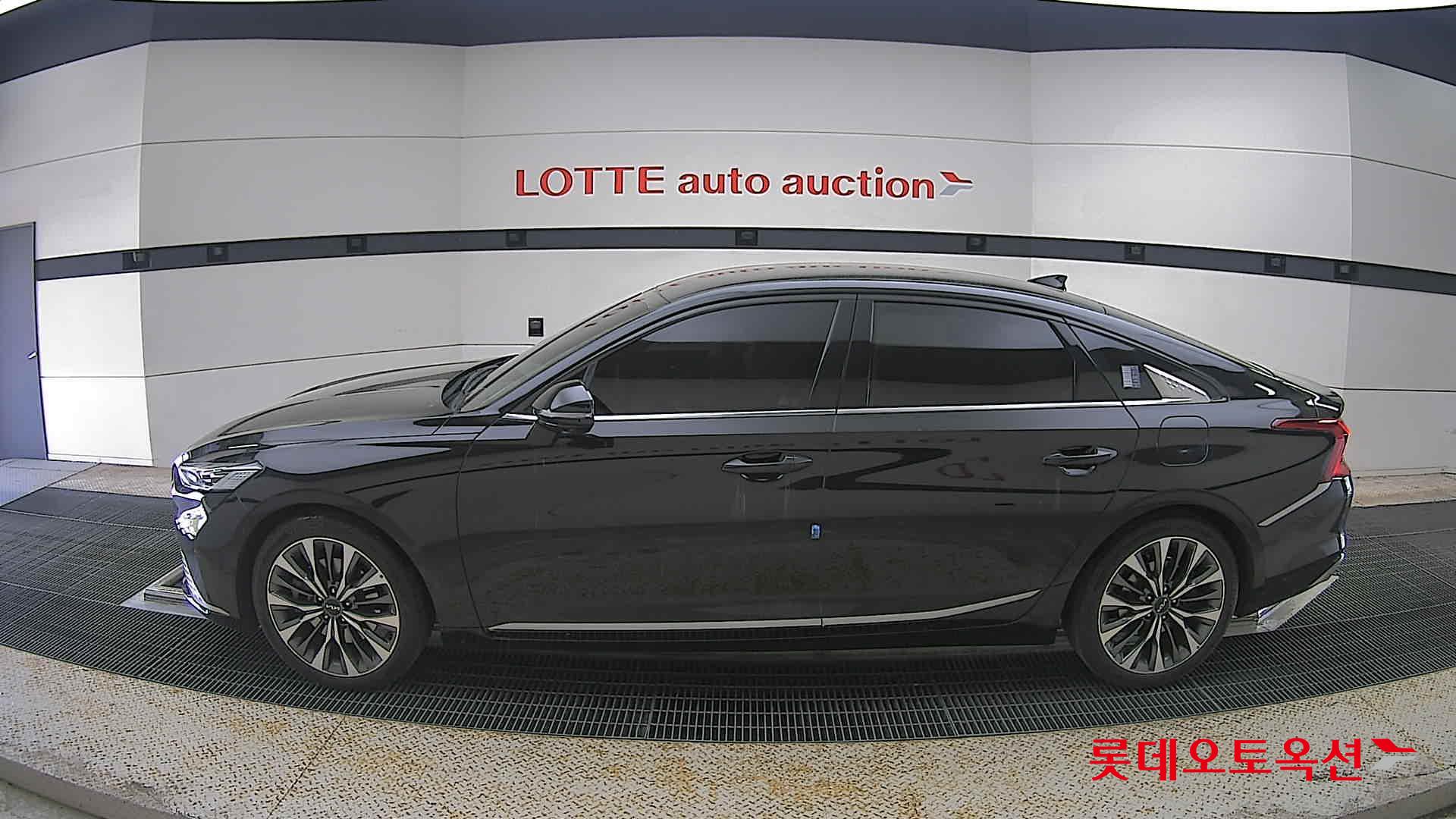 Kia K8 - 13
