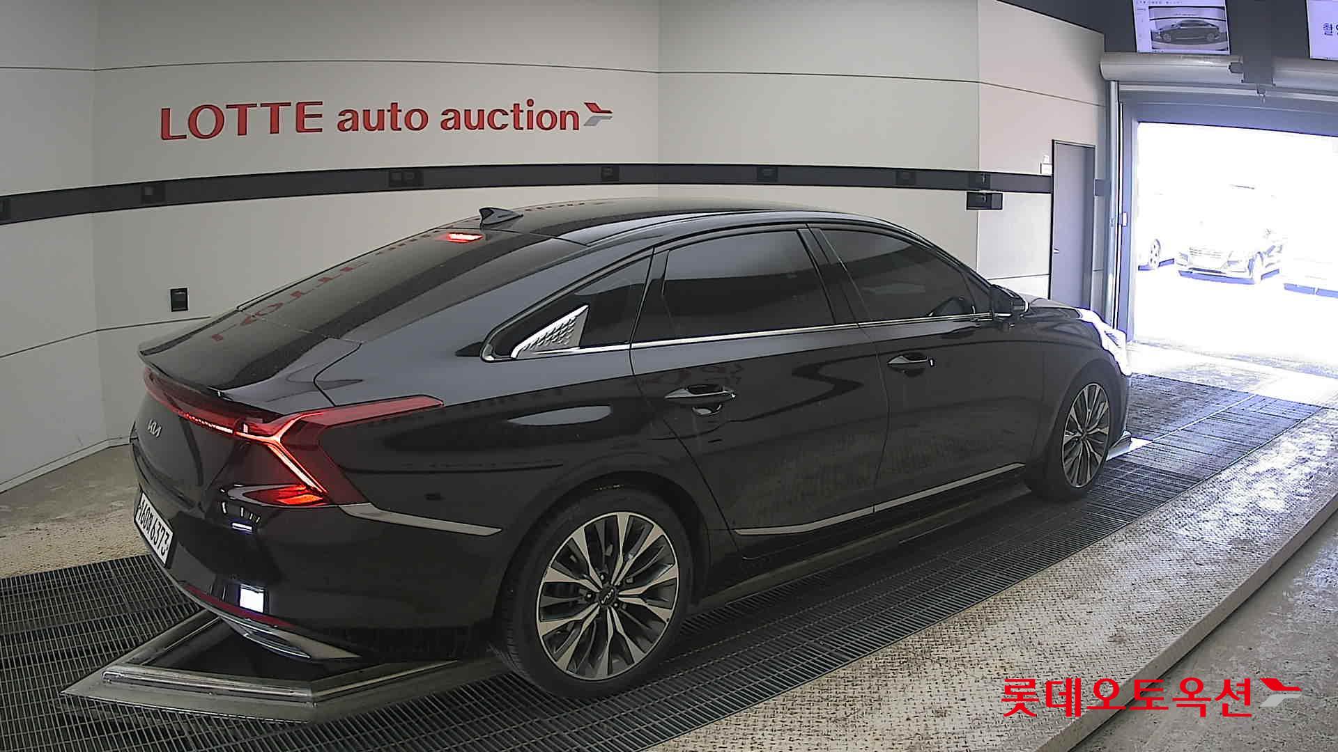 Kia K8 - 19