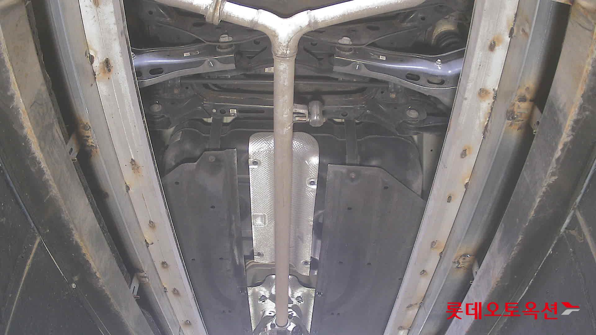 Kia K8 - 2