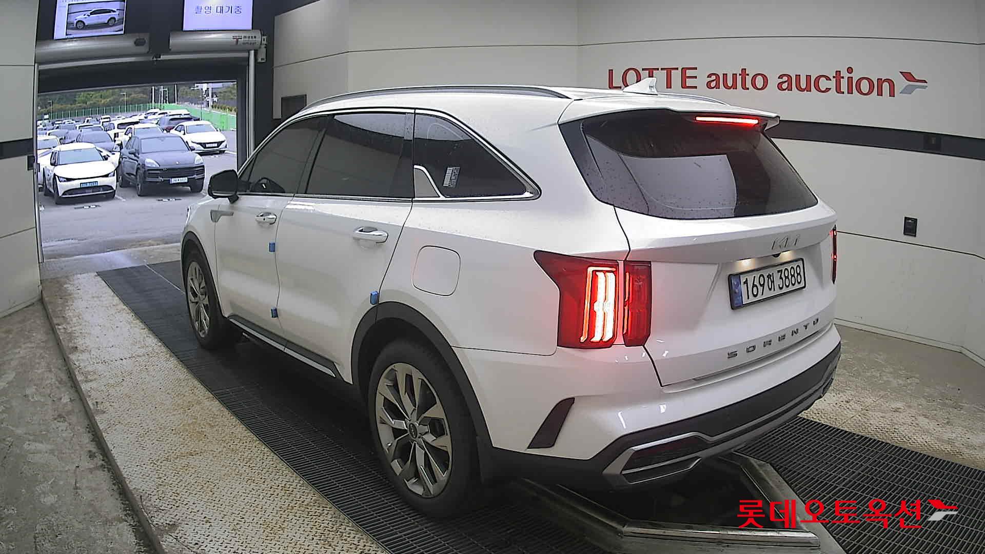 Kia Sorento - 4