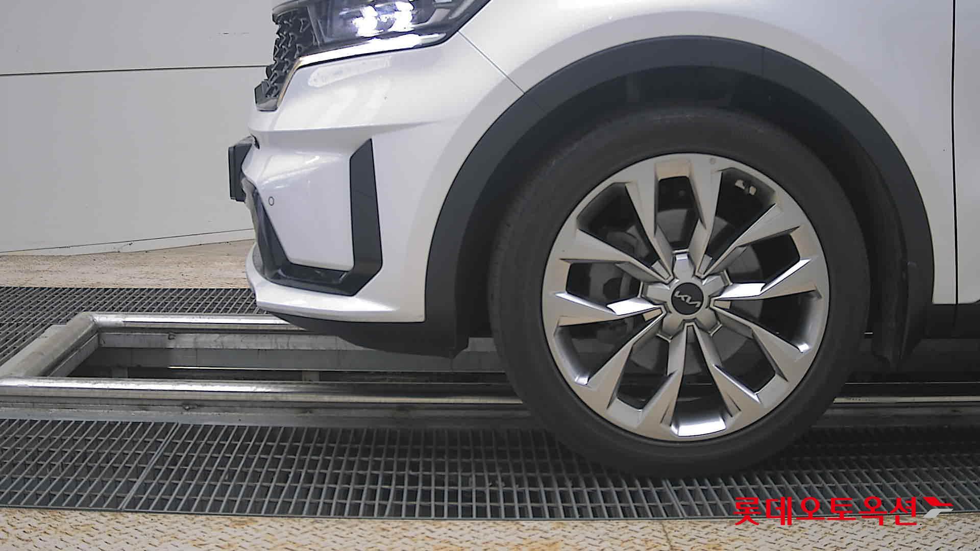 Kia Sorento - 25