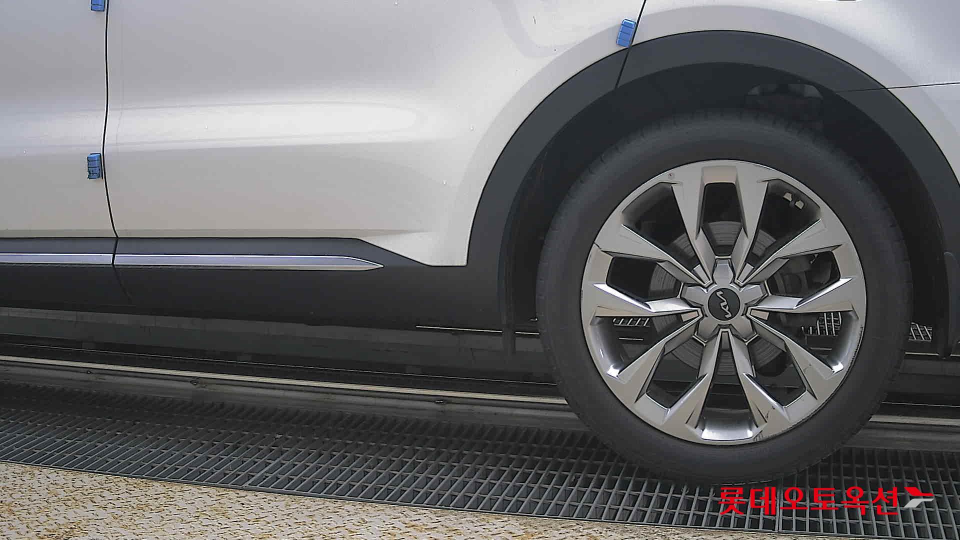 Kia Sorento - 26