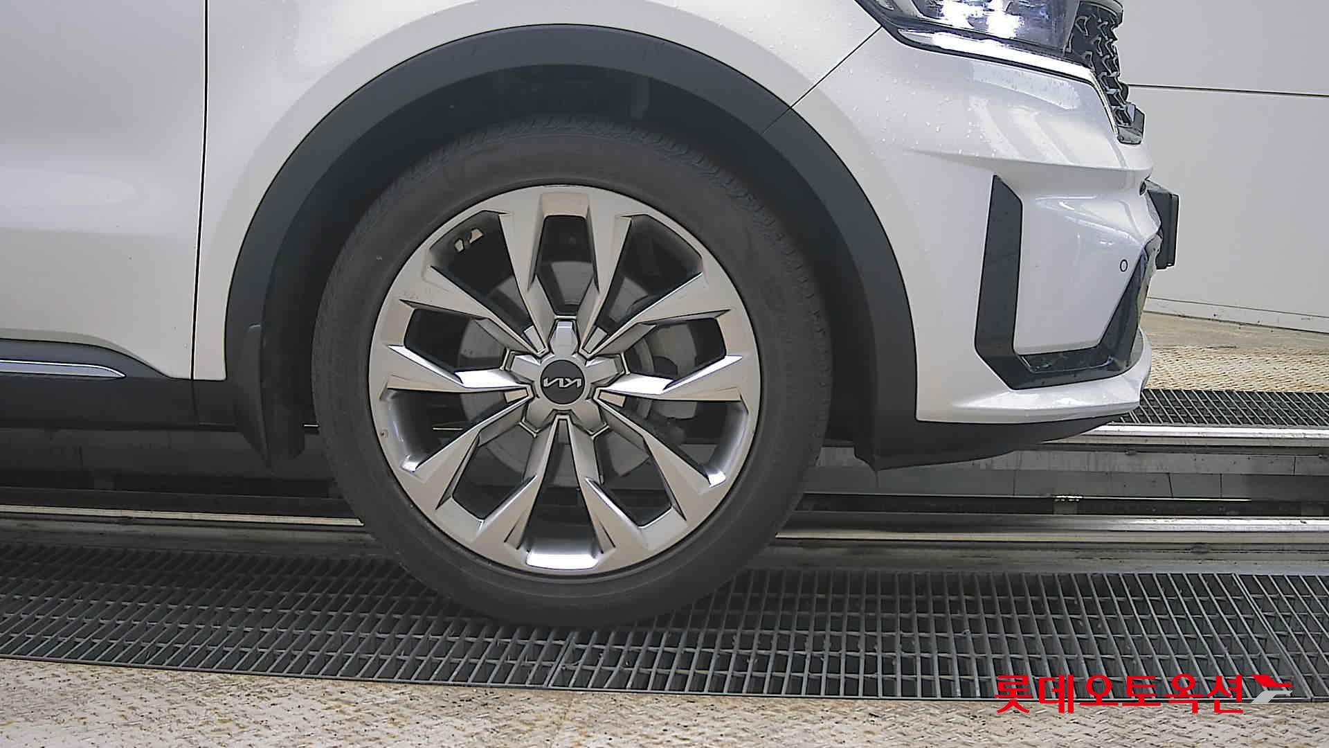 Kia Sorento - 27