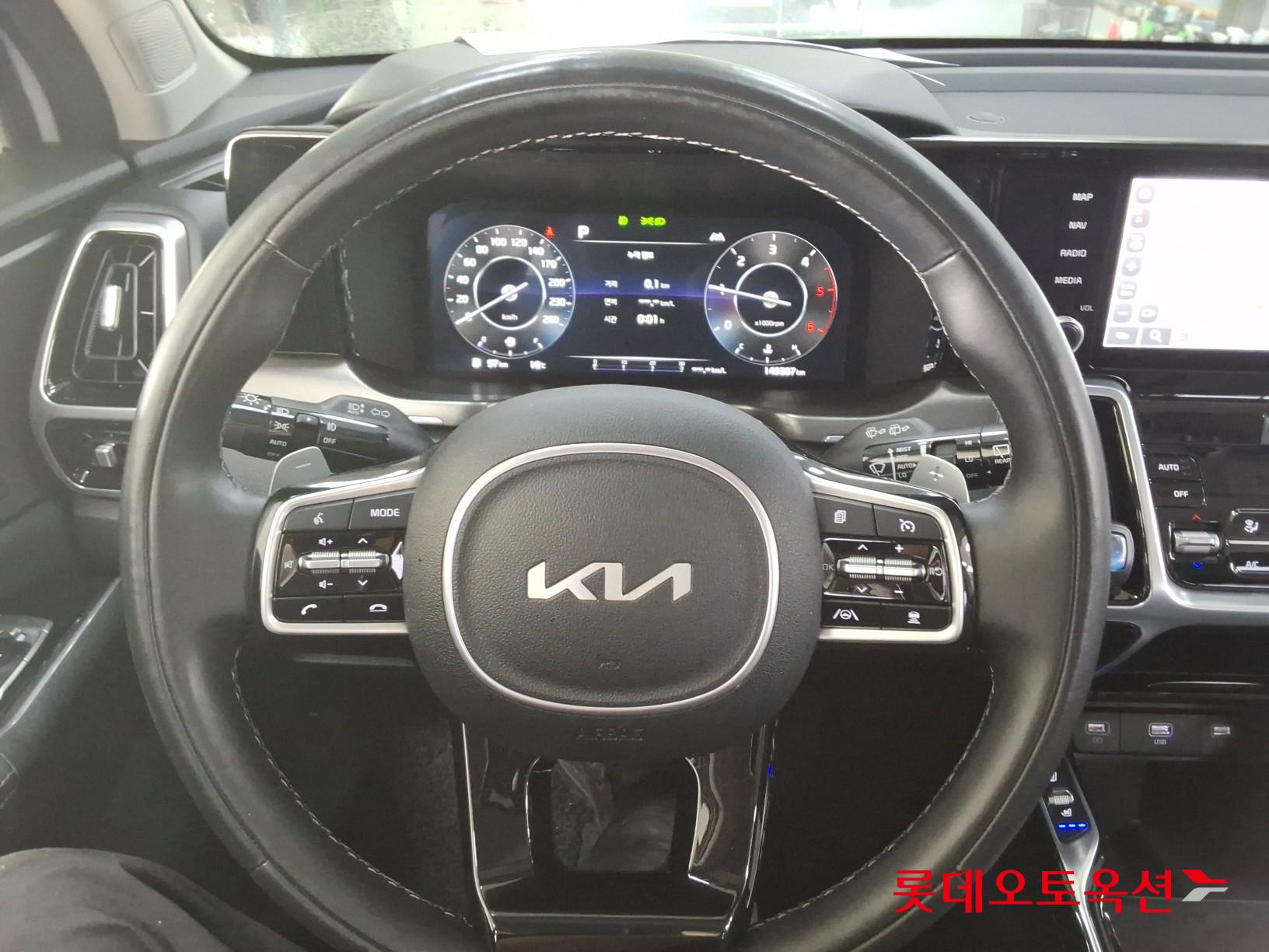 Kia Sorento - 30