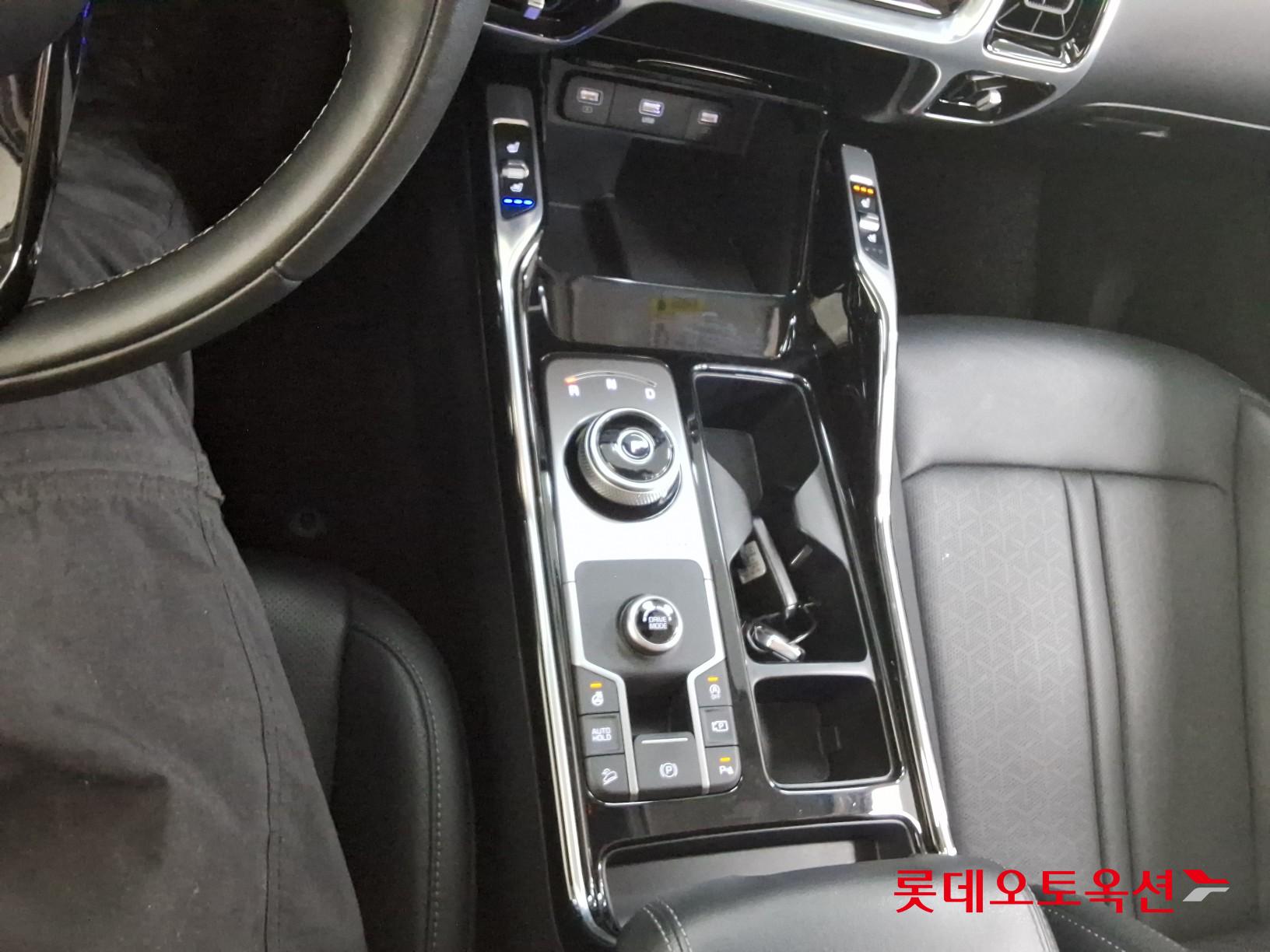 Kia Sorento - 32