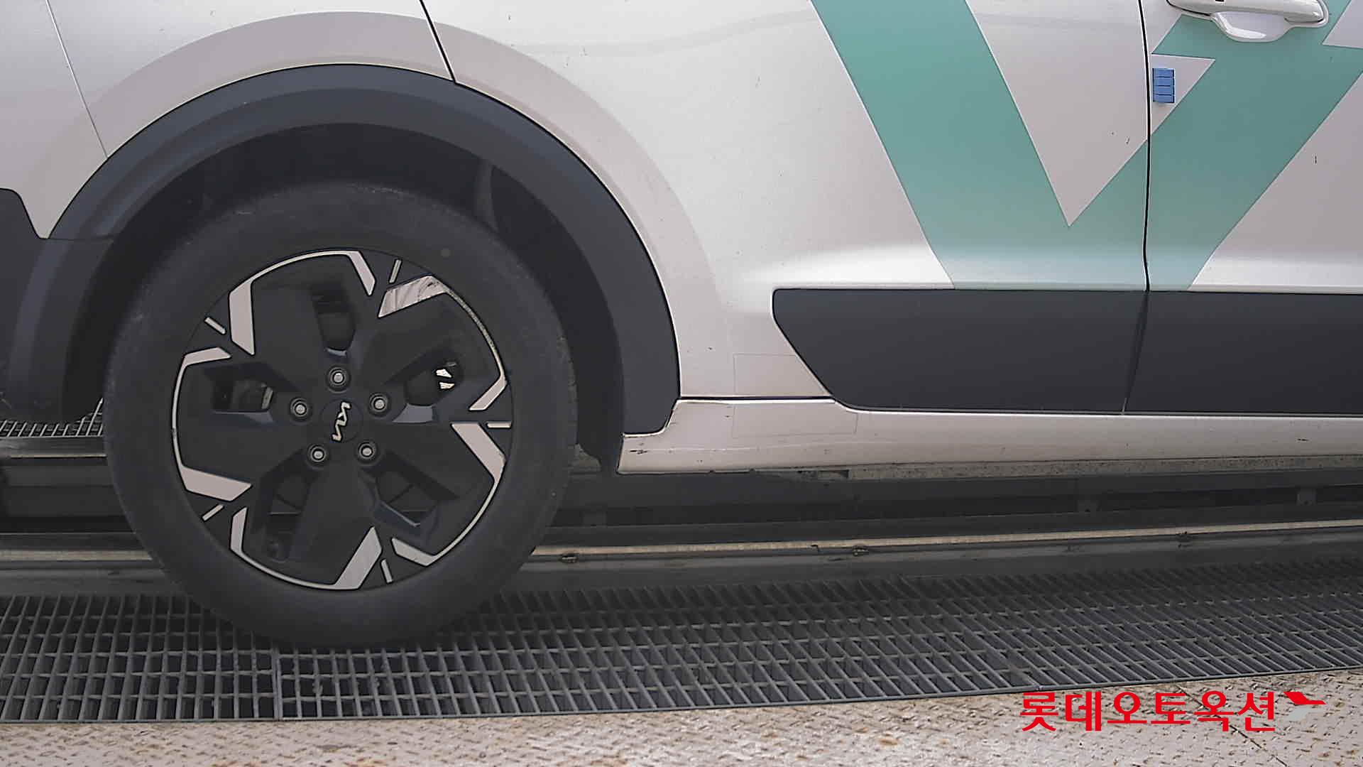 2023 - kia niro