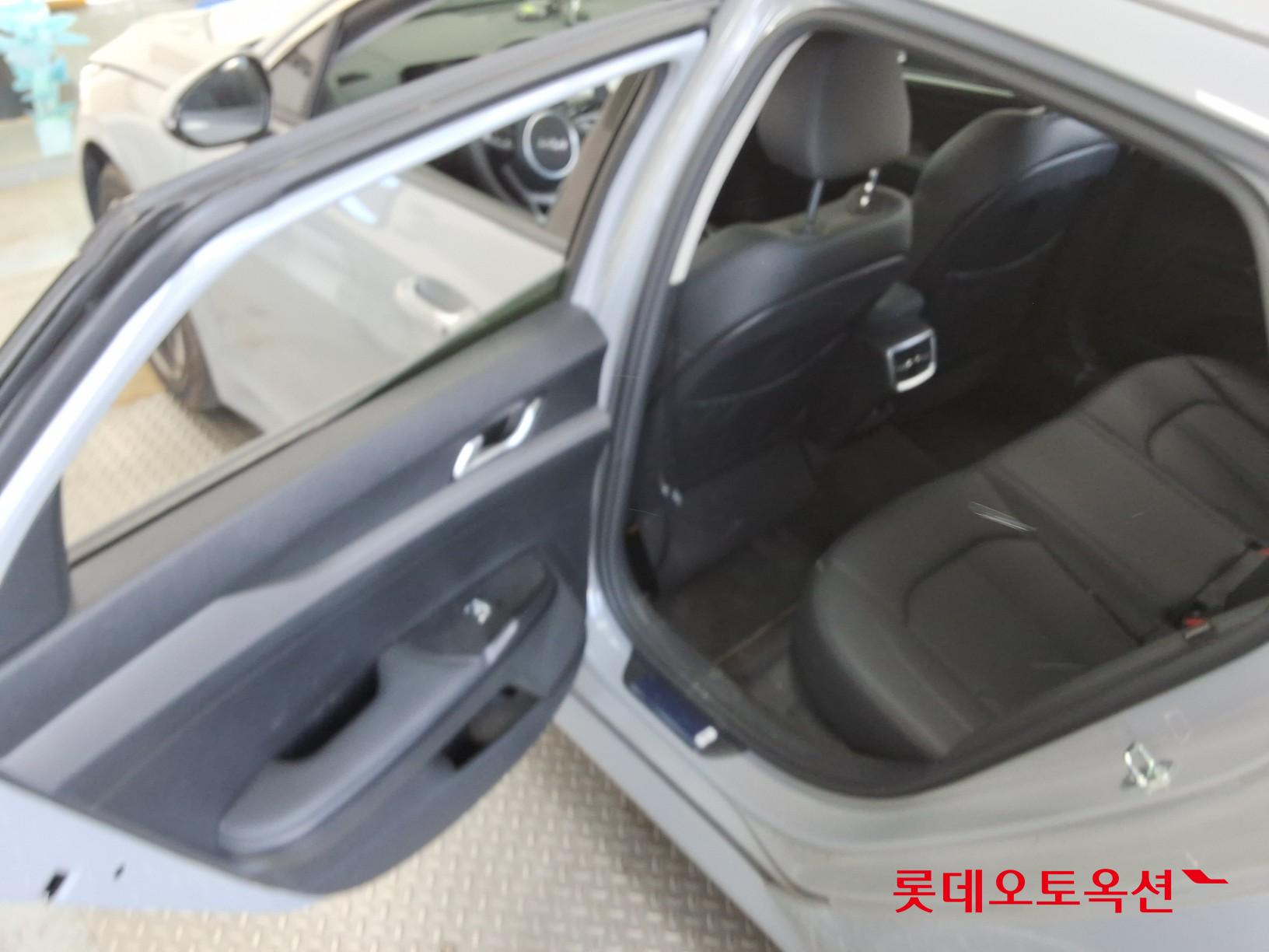 기아자동차 K5 - 38