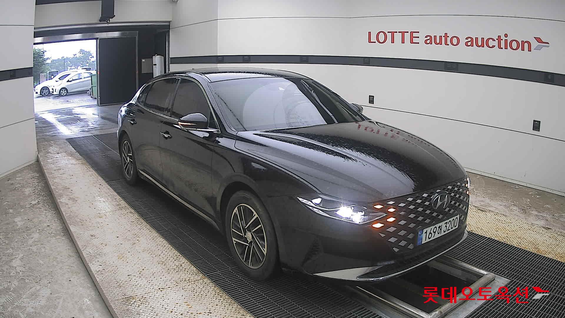 2022 - hyundai grandeur