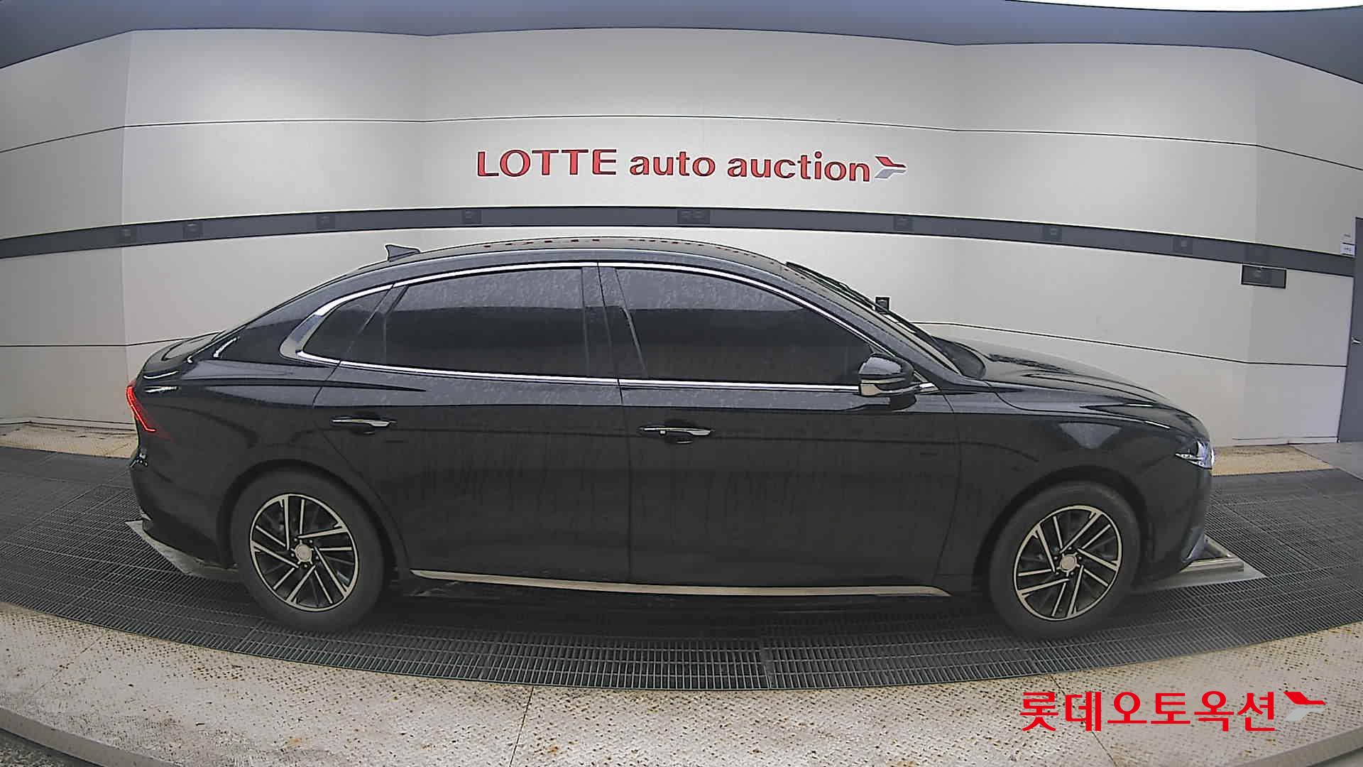 2022 - hyundai grandeur