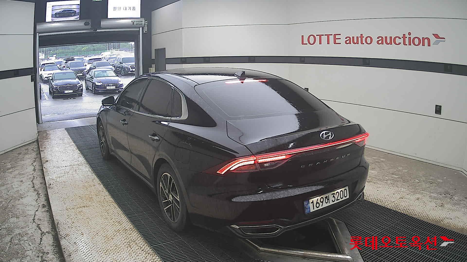 2022 - hyundai grandeur