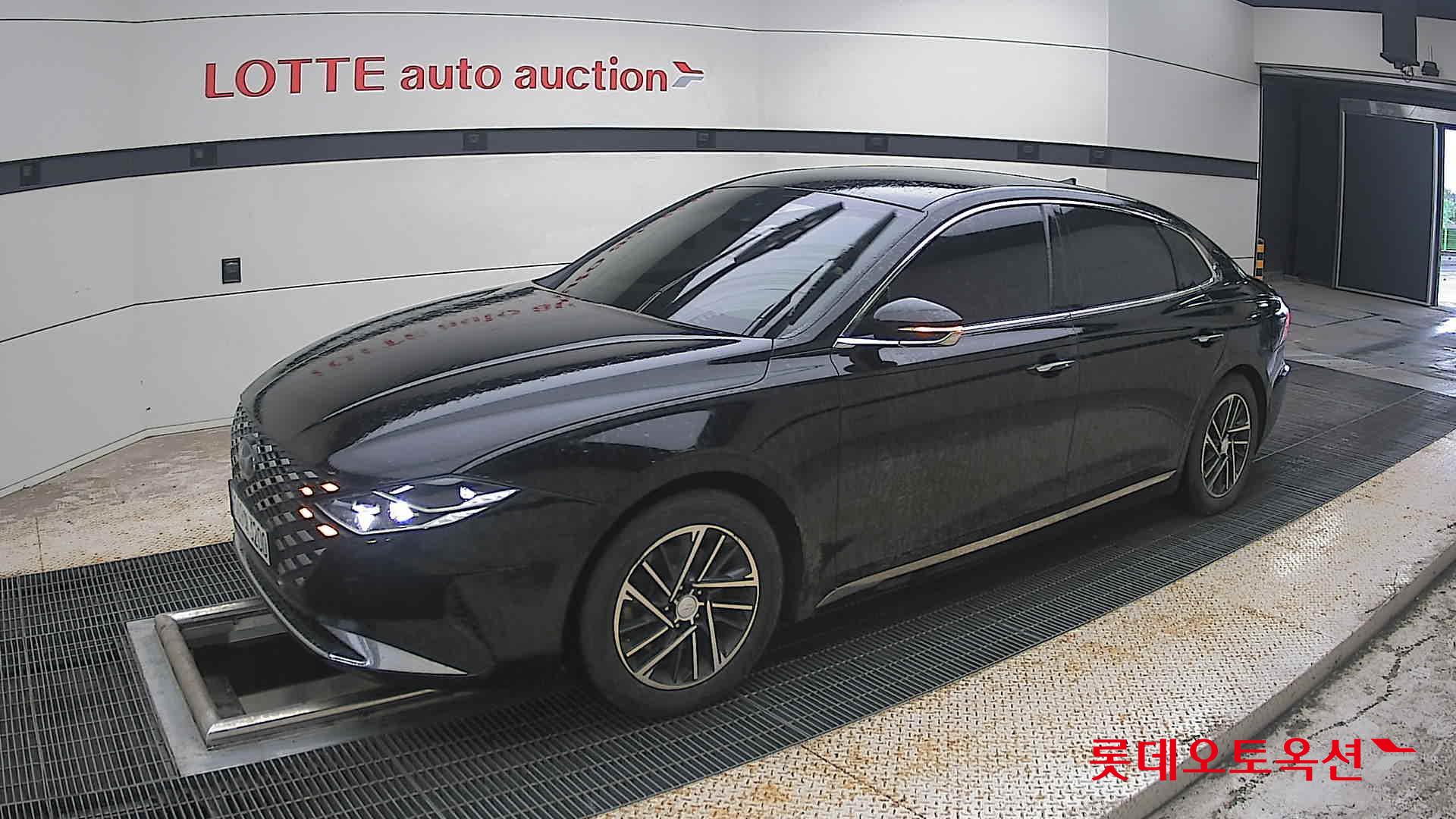 2022 - hyundai grandeur