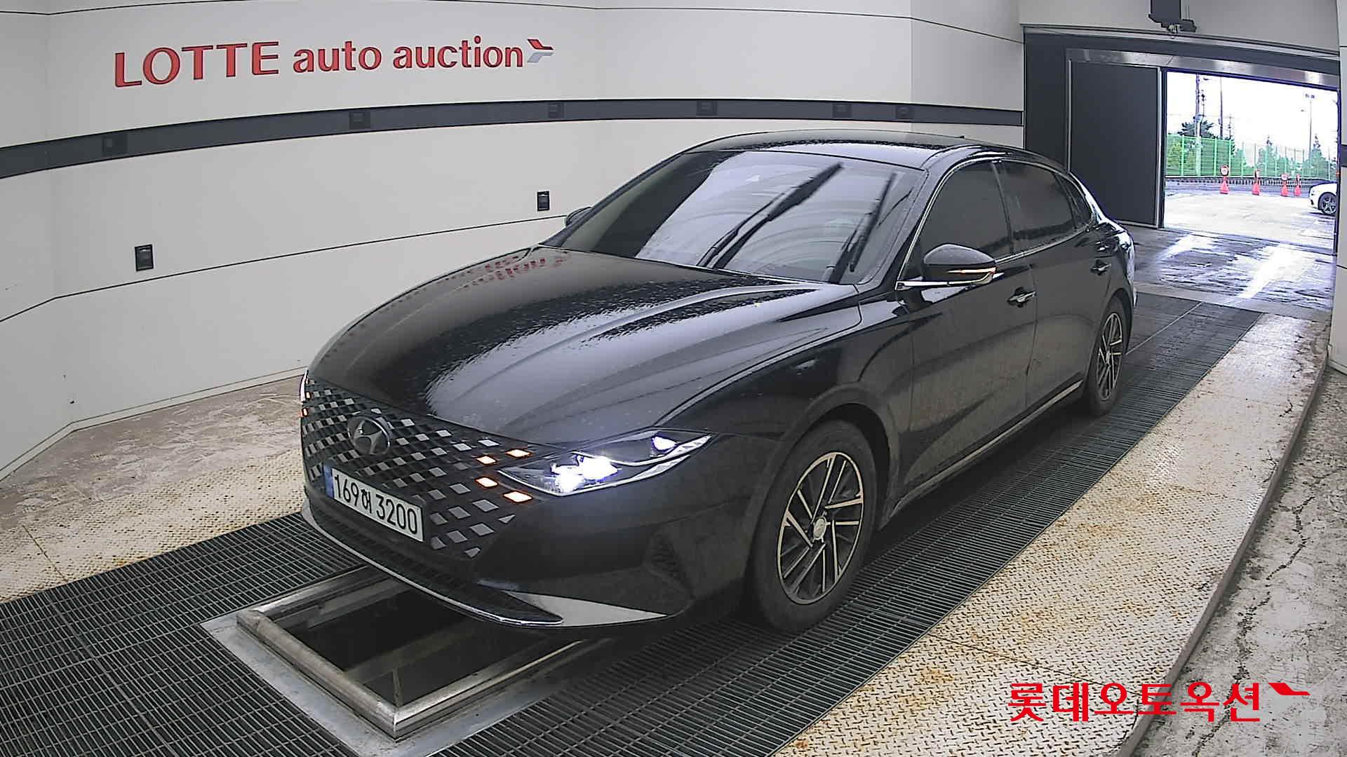 2022 - hyundai grandeur