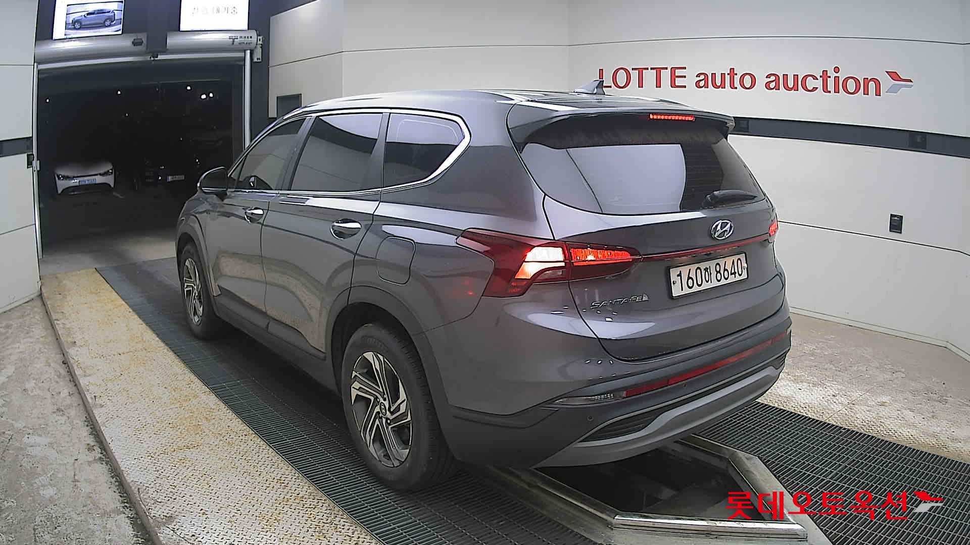Hyundai Santa Fe - 4