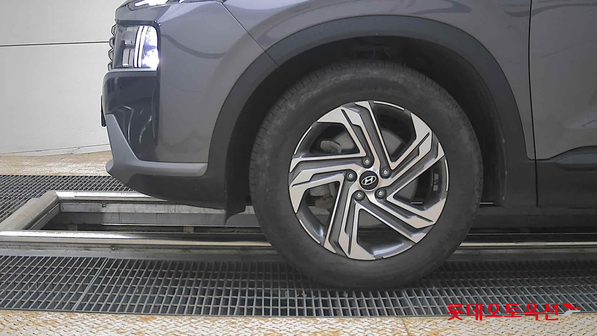 Hyundai Santa Fe - 25