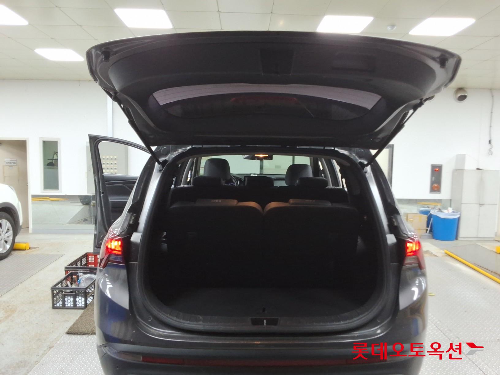 Hyundai Santa Fe - 9