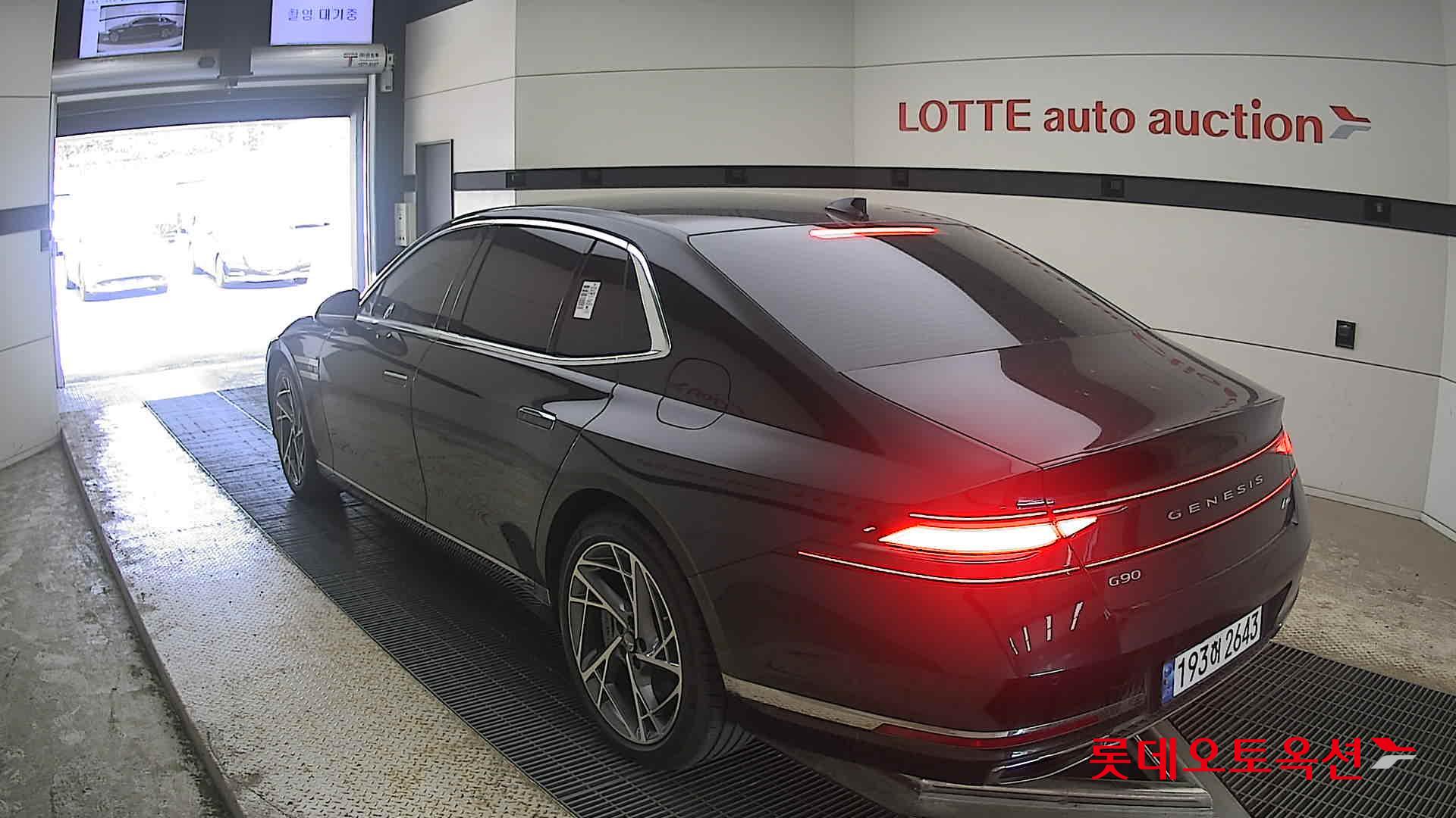 جينيسيس G90 - 4
