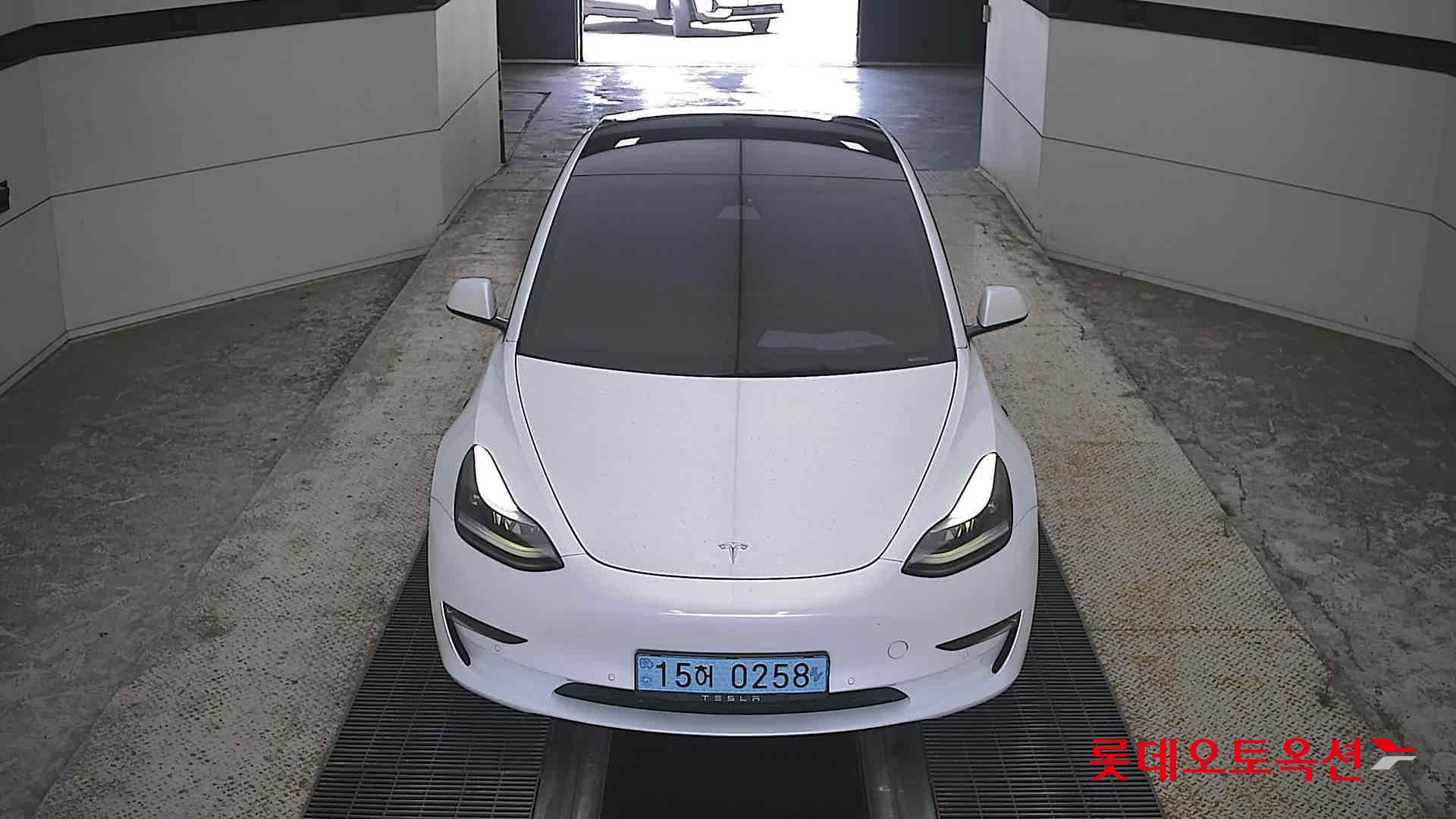TESLA MODEL 3 (E) RANGE